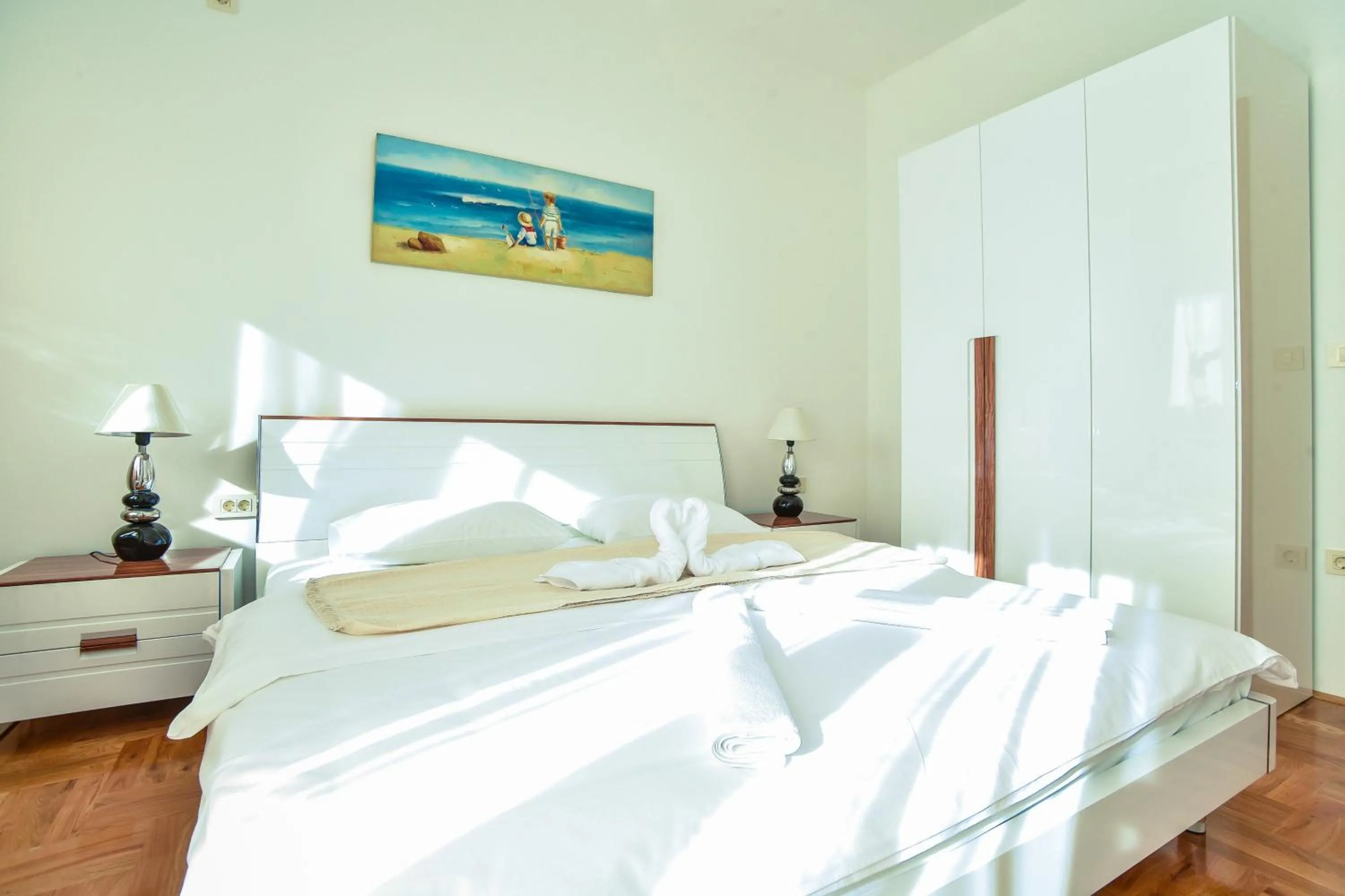 Bed in Vistamar Hotel & Apartments