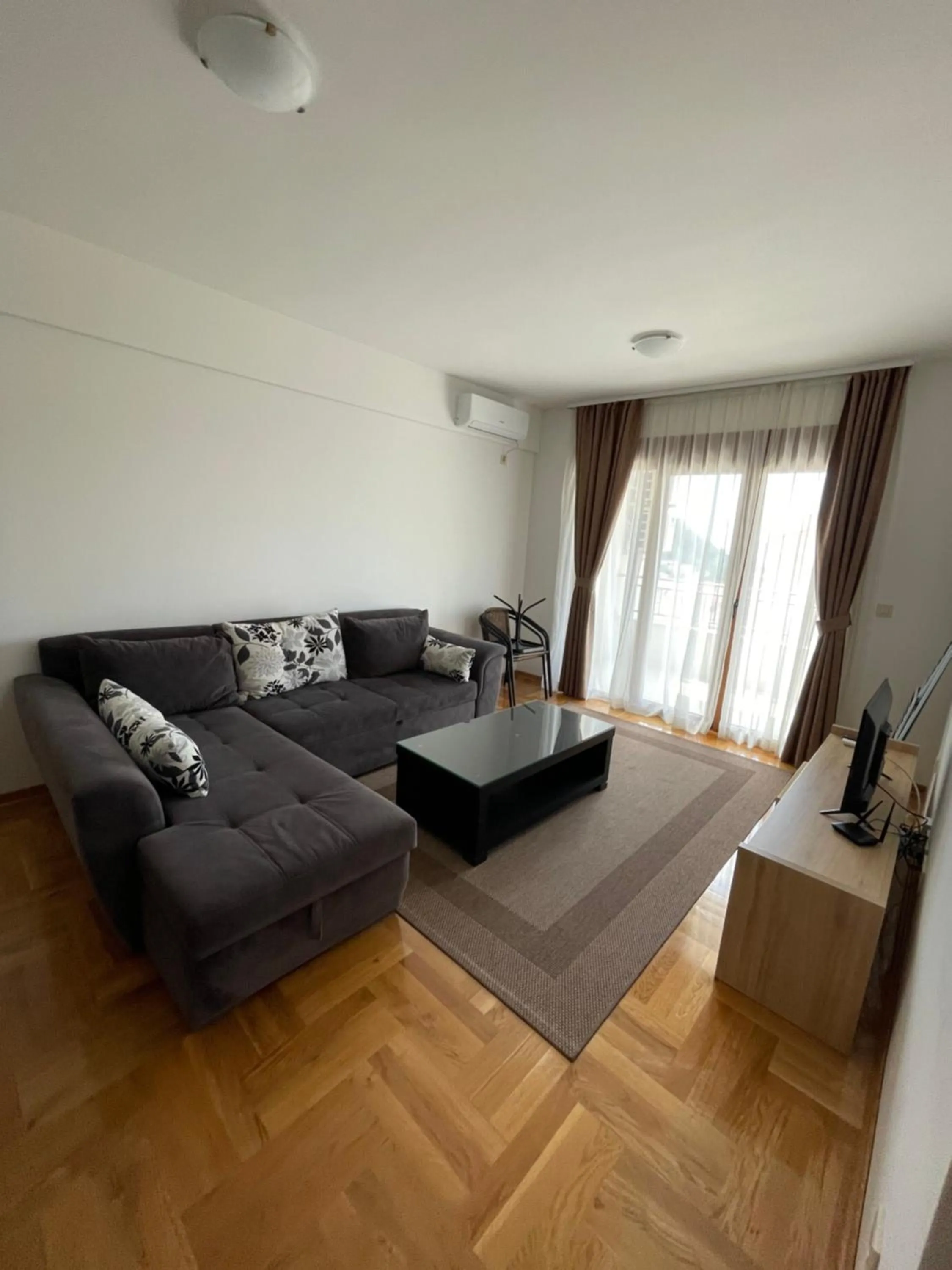 Vistamar Hotel & Apartments