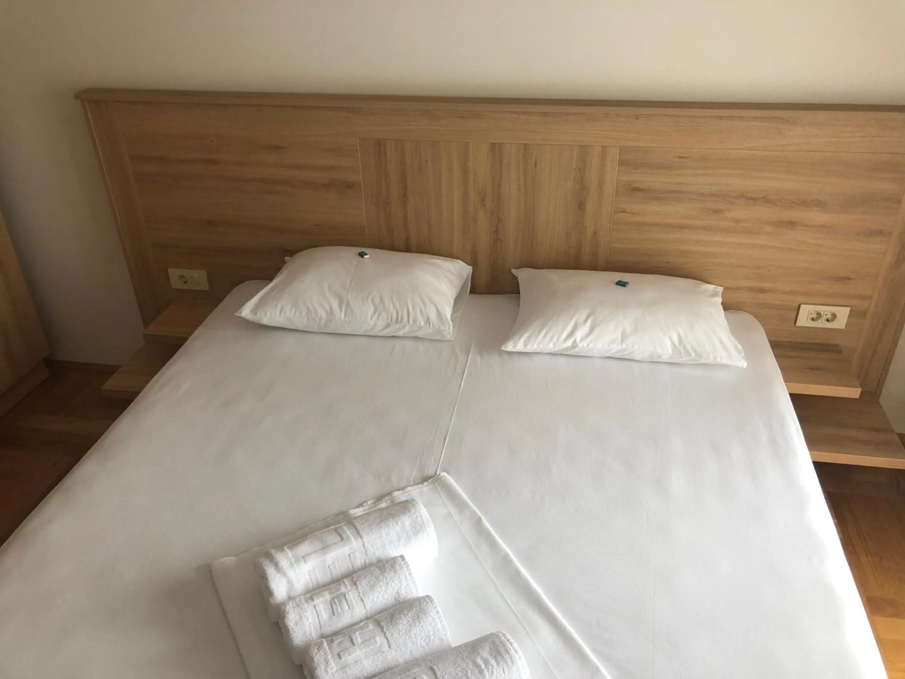 Bed in Vistamar Hotel & Apartments
