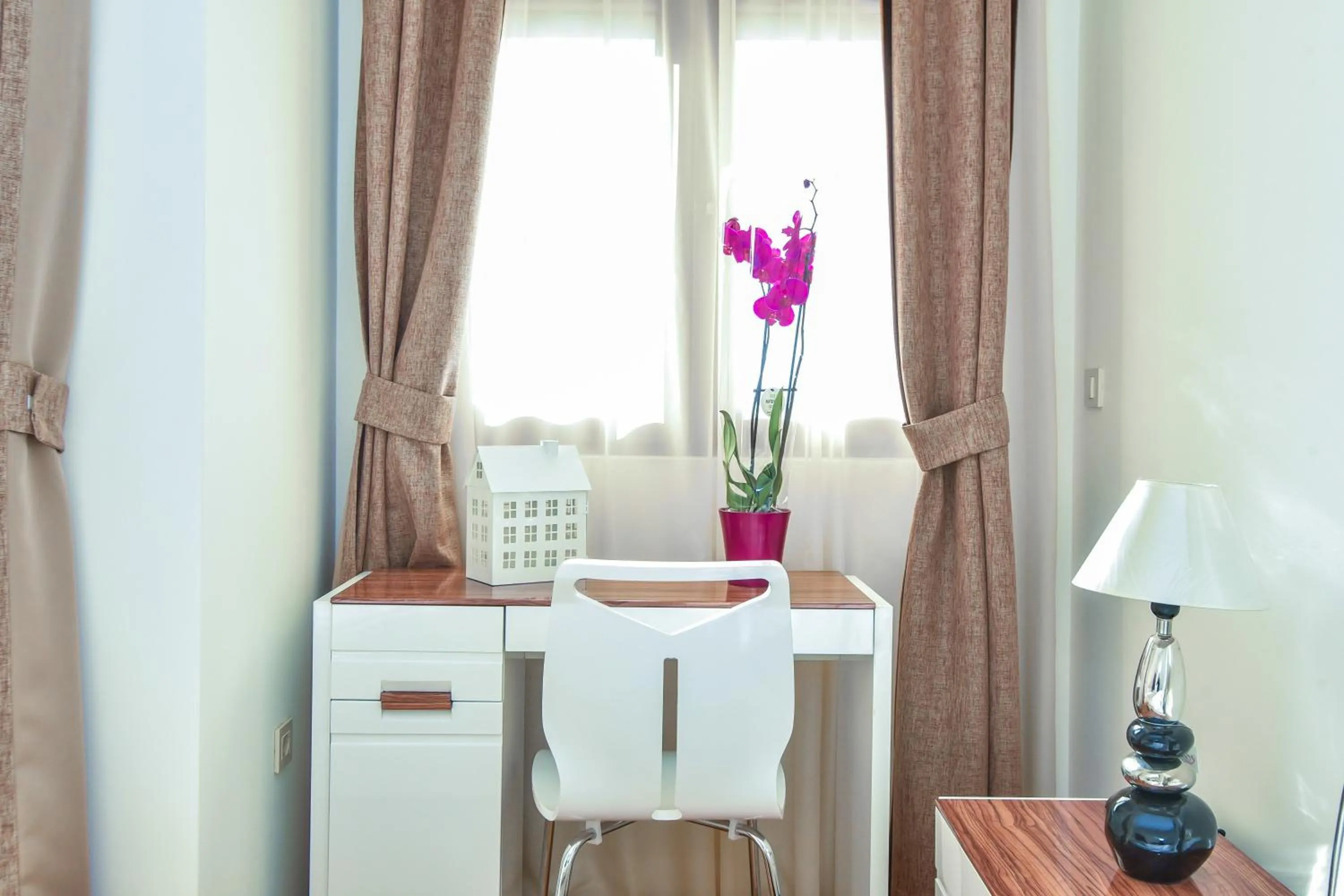 Vistamar Hotel & Apartments