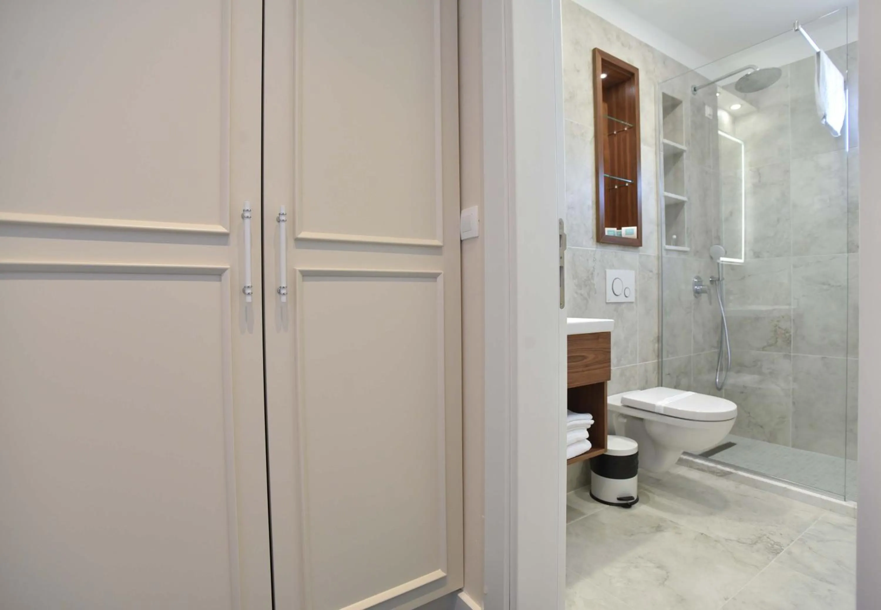 Vistamar Hotel & Apartments