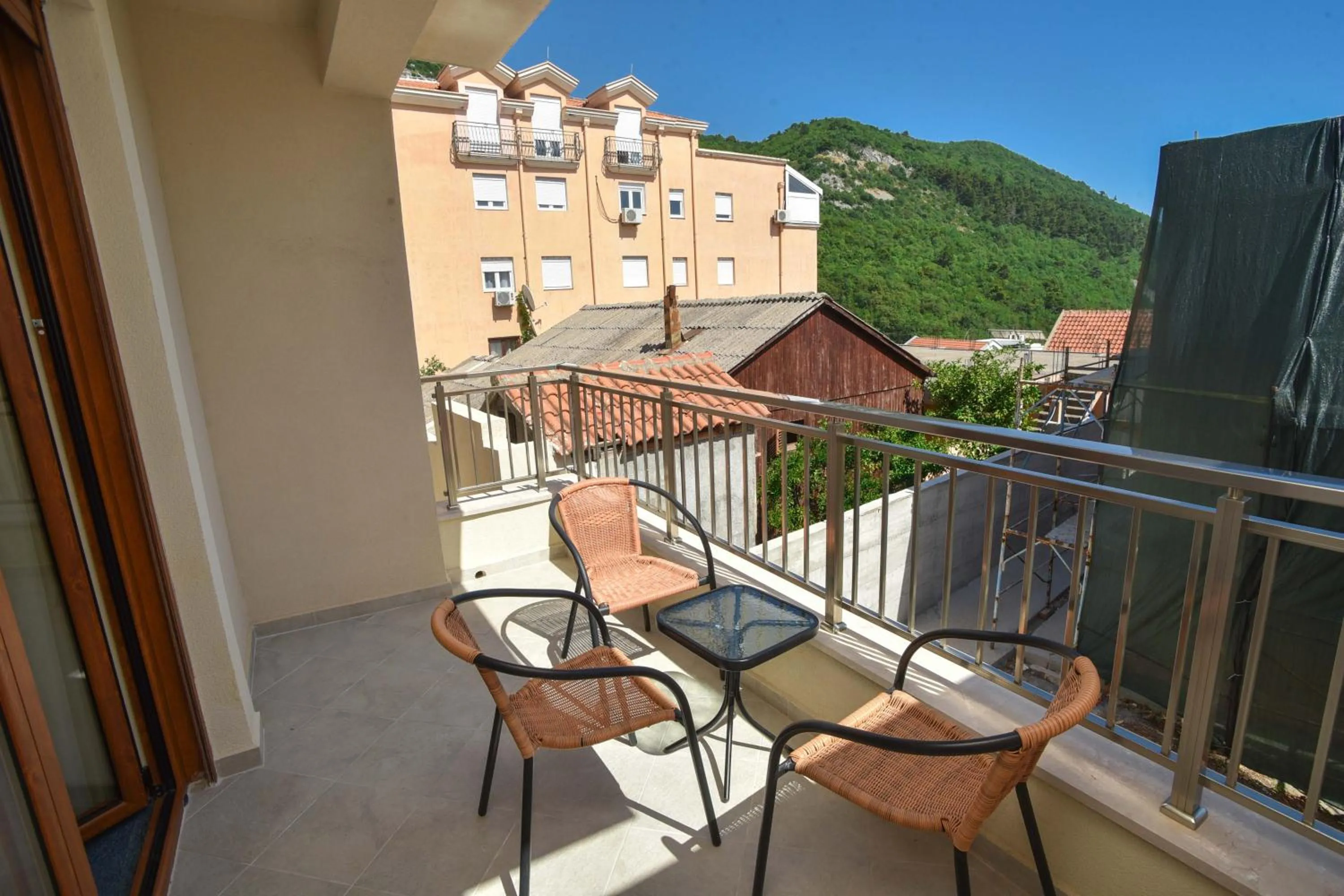 Vistamar Hotel & Apartments