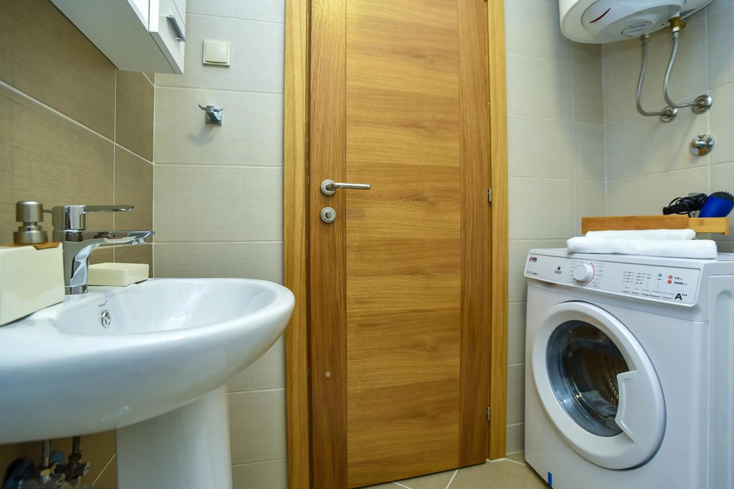 Vistamar Hotel & Apartments