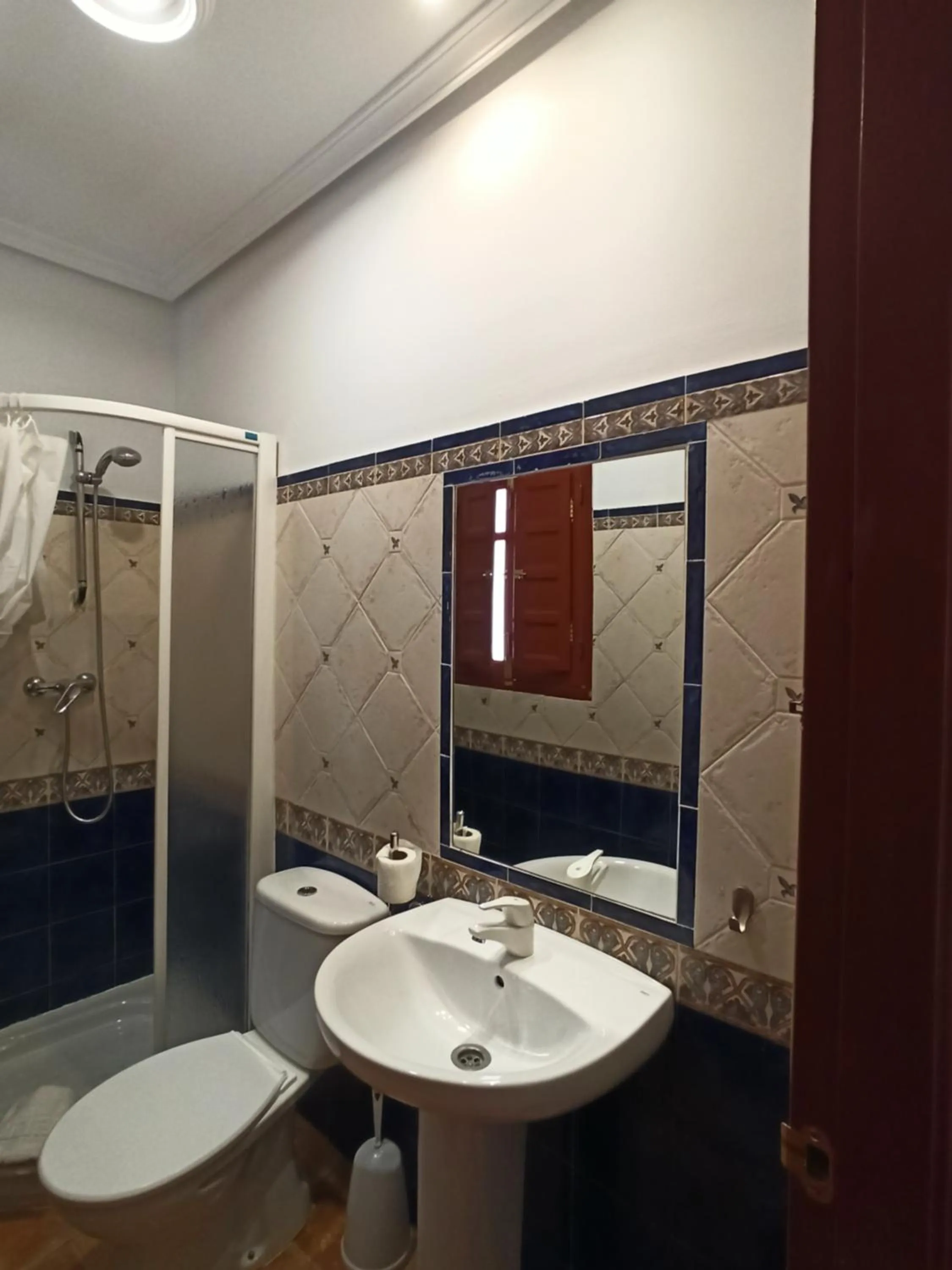 Decorative detail in Vivian's Guest House Auto Check-in