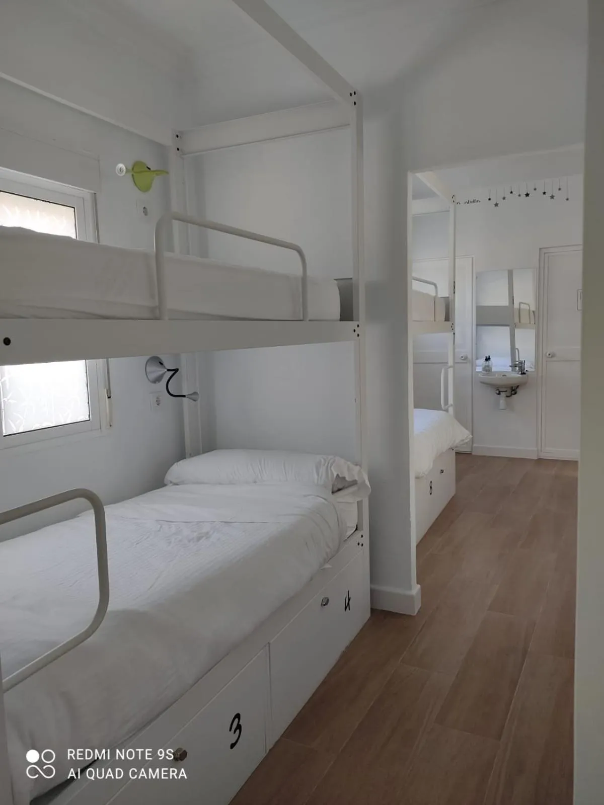 Bathroom, Bed in Vivian's Guest House Auto Check-in