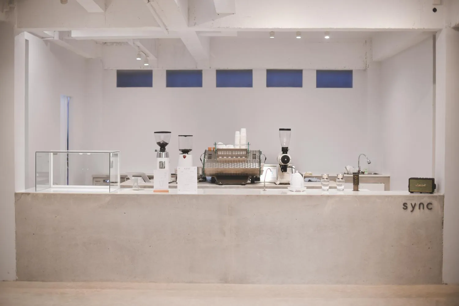 Coffee/tea facilities in At Kamala Hotel