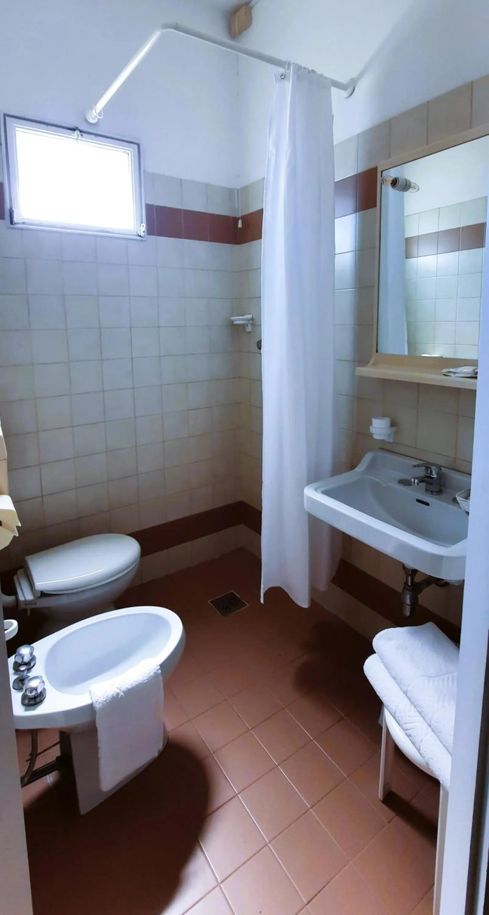 Shower in Hotel Parioli