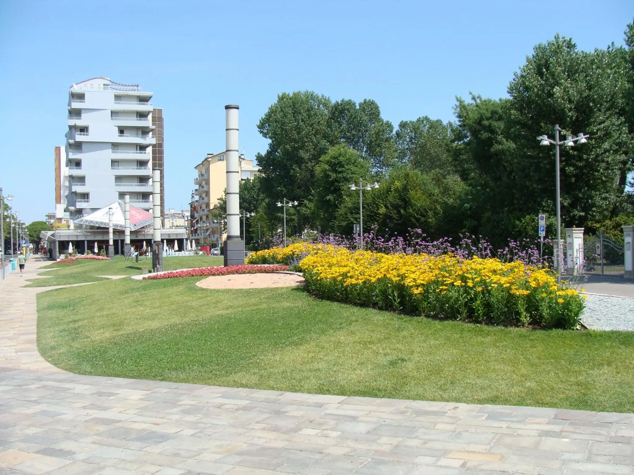 Shopping Area in Hotel Parioli