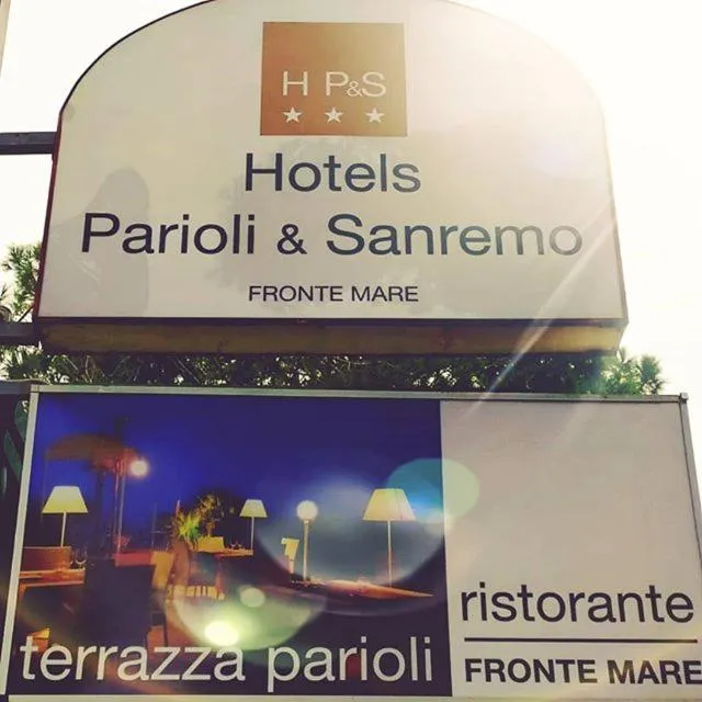 Facade/entrance in Hotel Parioli