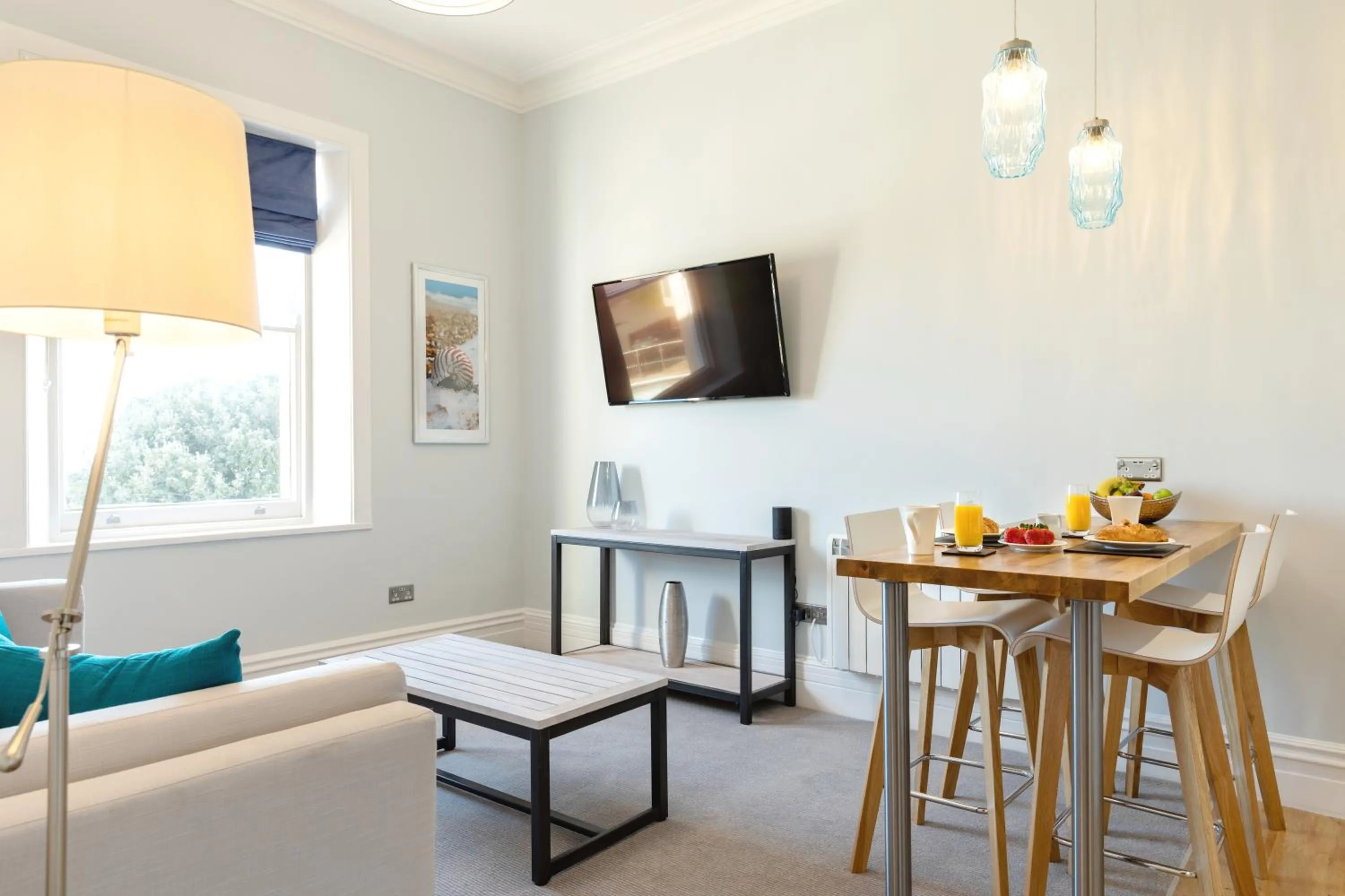 TV and multimedia in Sandhills Apartments, Mudeford