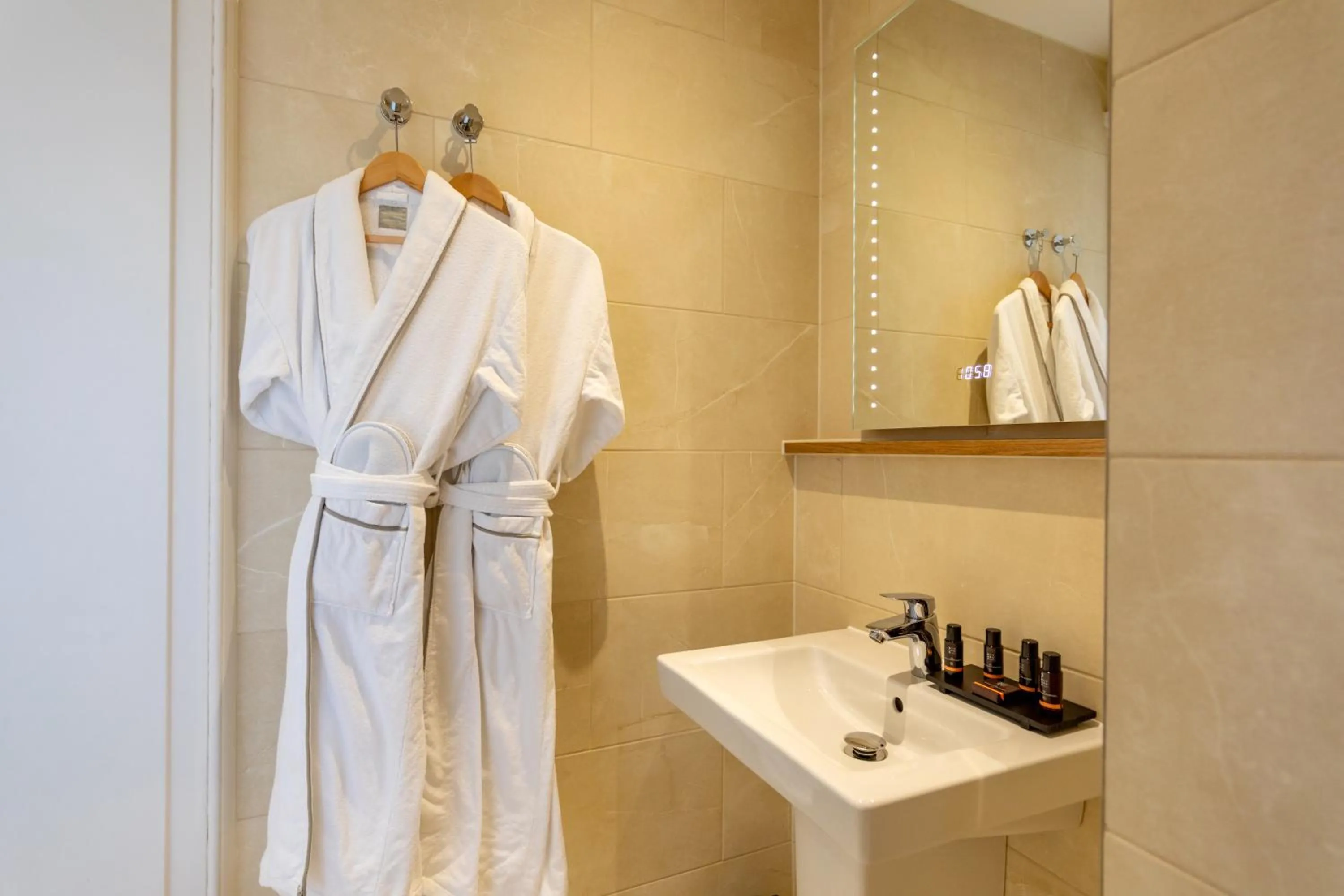 Bathroom in Sandhills Apartments, Mudeford