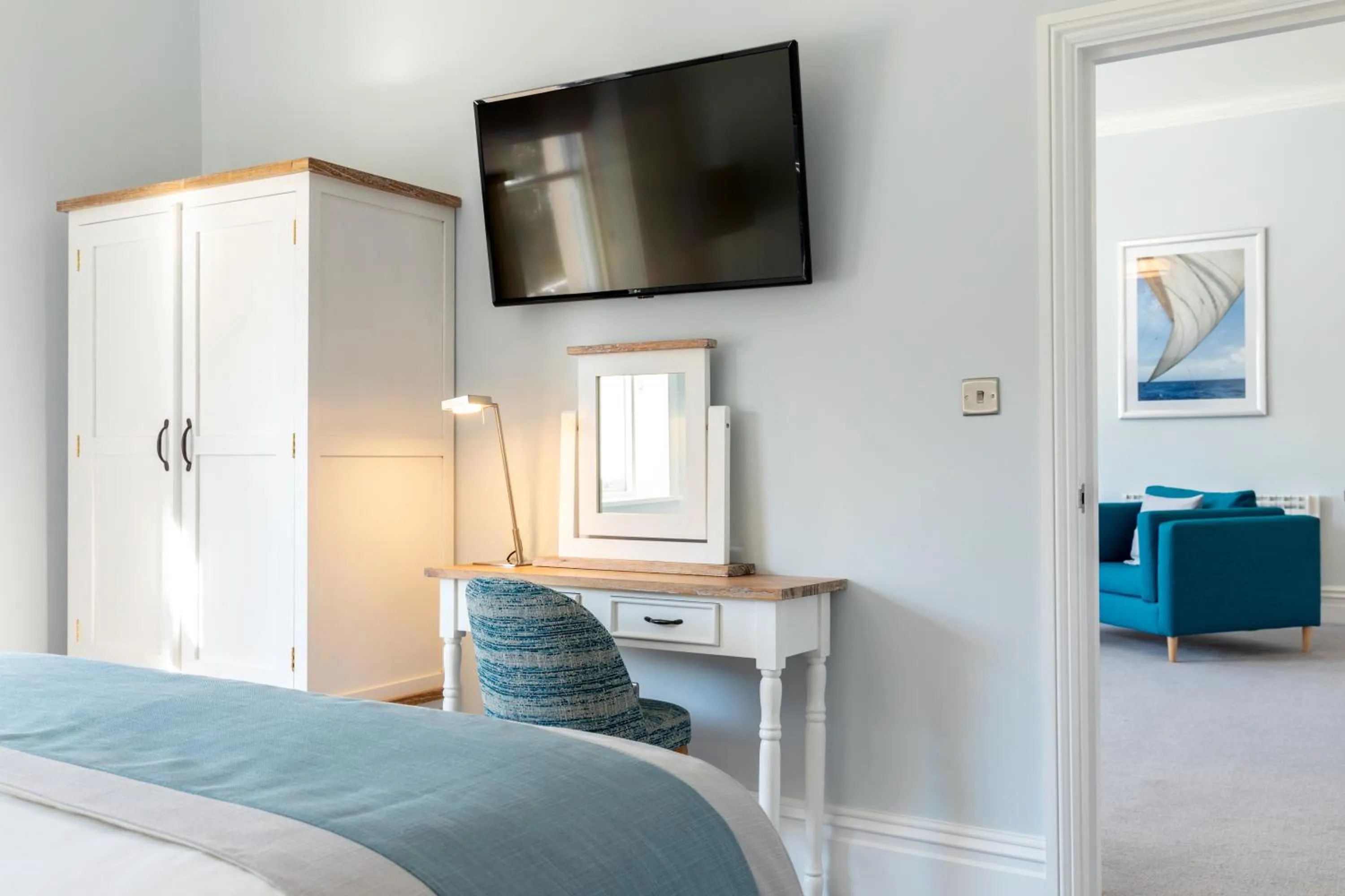 Bed in Sandhills Apartments, Mudeford