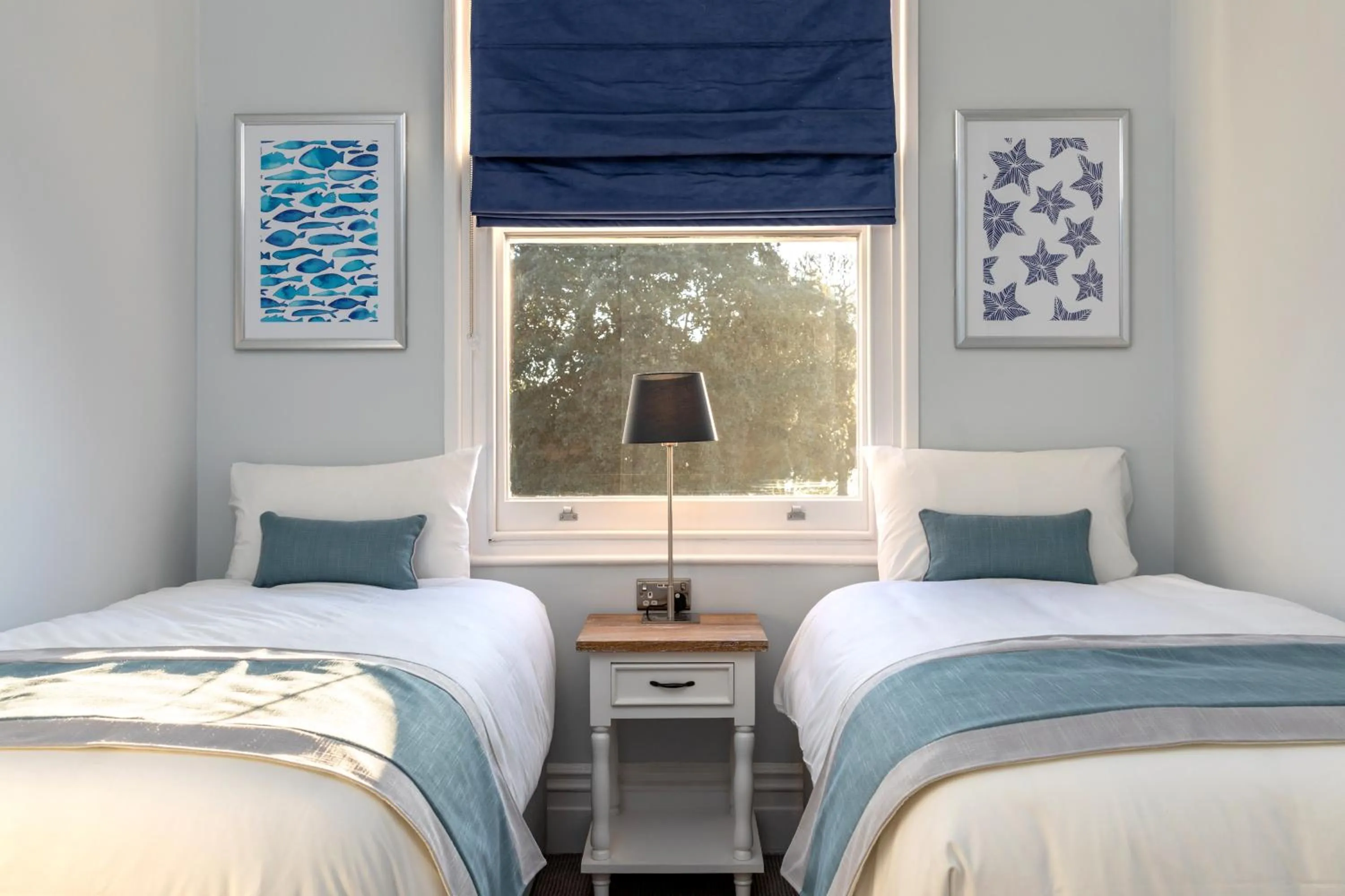 Bedroom, Bed in Sandhills Apartments, Mudeford