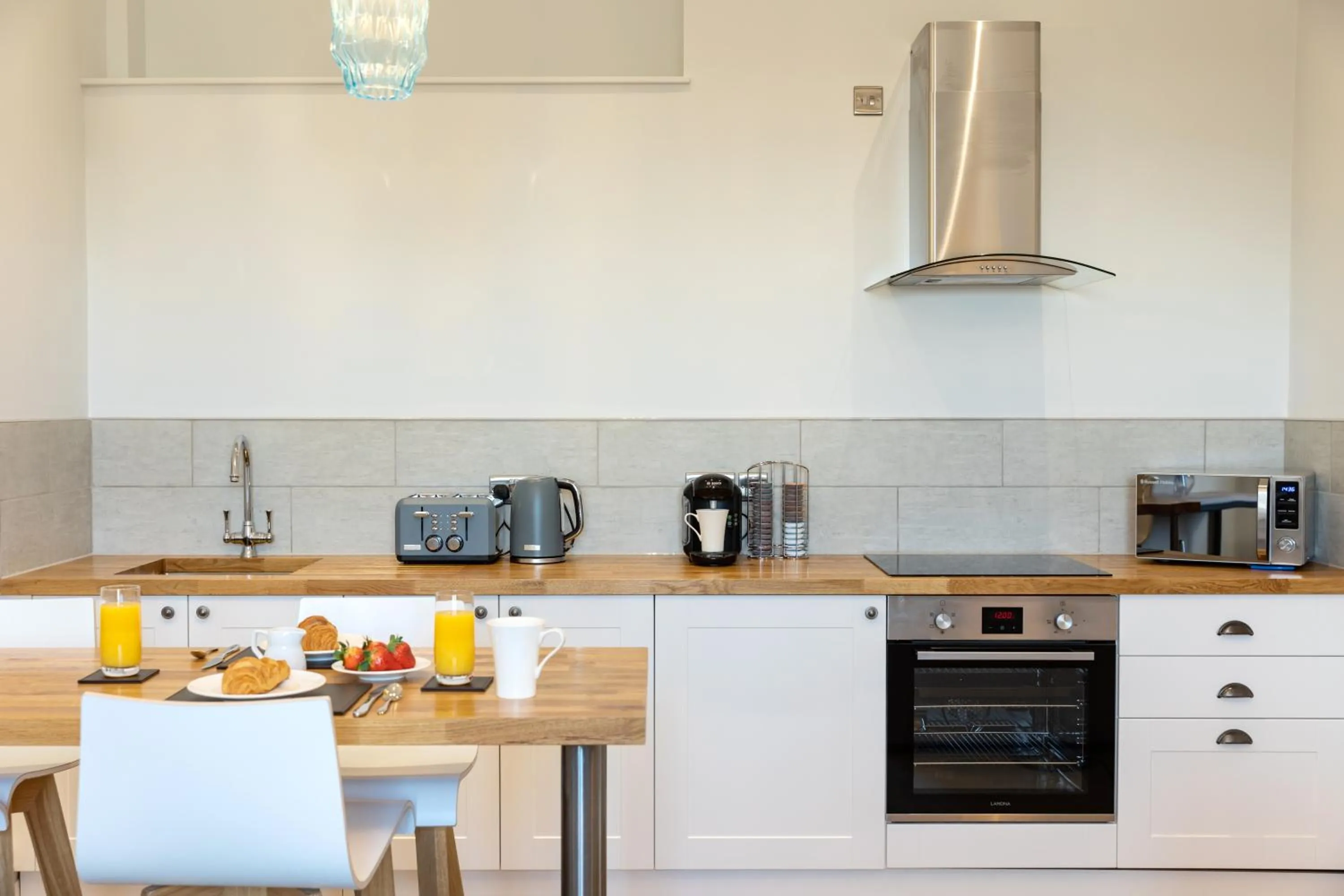 Coffee/tea facilities in Sandhills Apartments, Mudeford