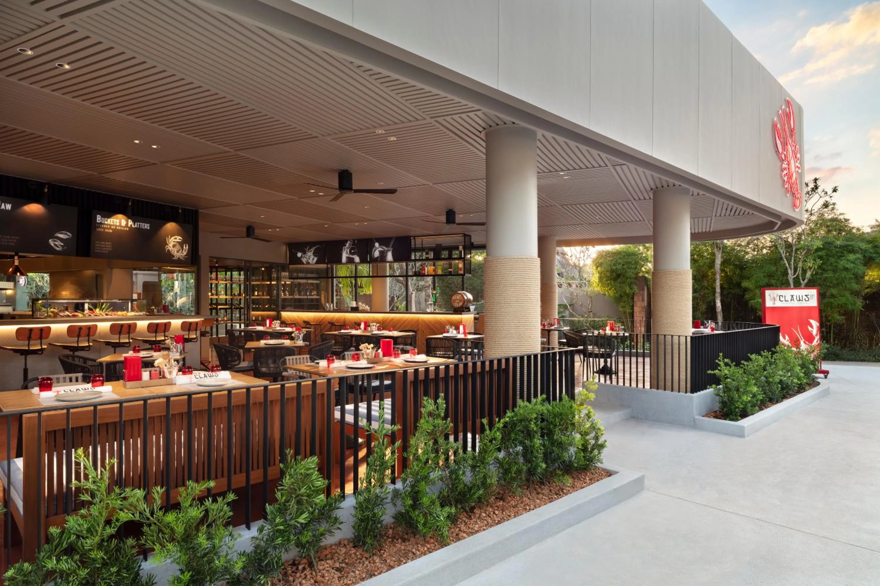 Restaurant/places to eat in Anantara Mai Khao Phuket Villas