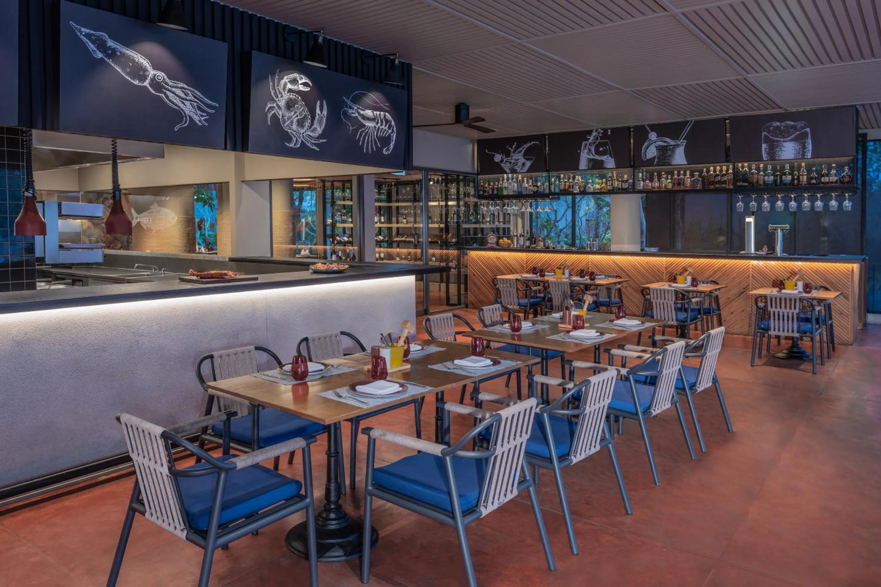 Restaurant/places to eat in Anantara Mai Khao Phuket Villas