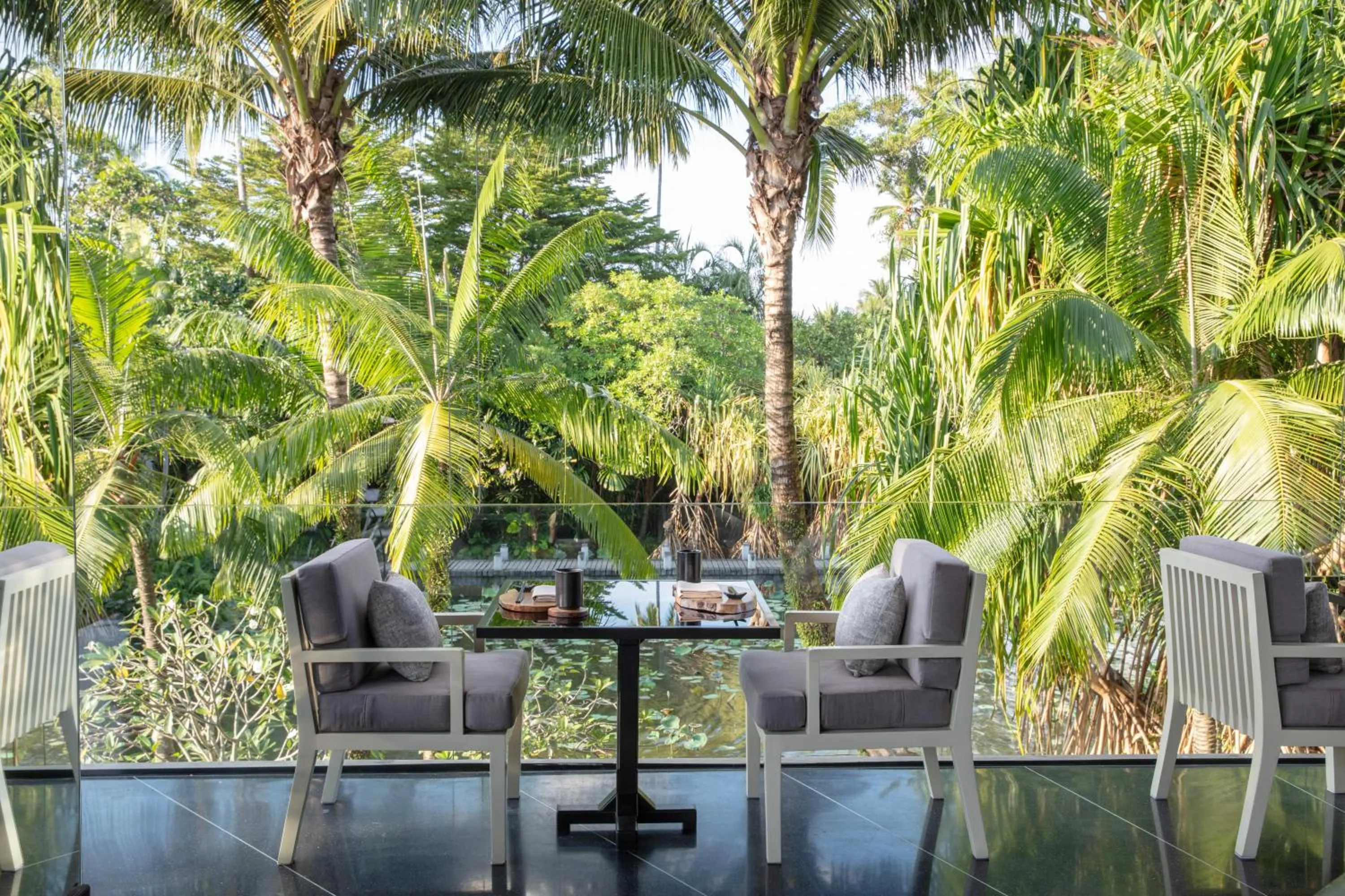 Restaurant/places to eat in Anantara Mai Khao Phuket Villas