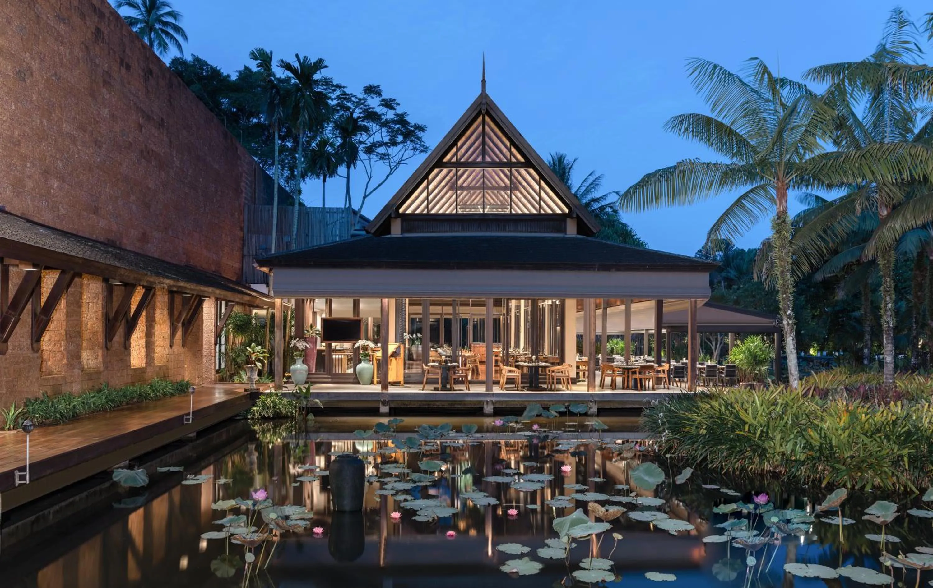 Restaurant/places to eat in Anantara Mai Khao Phuket Villas