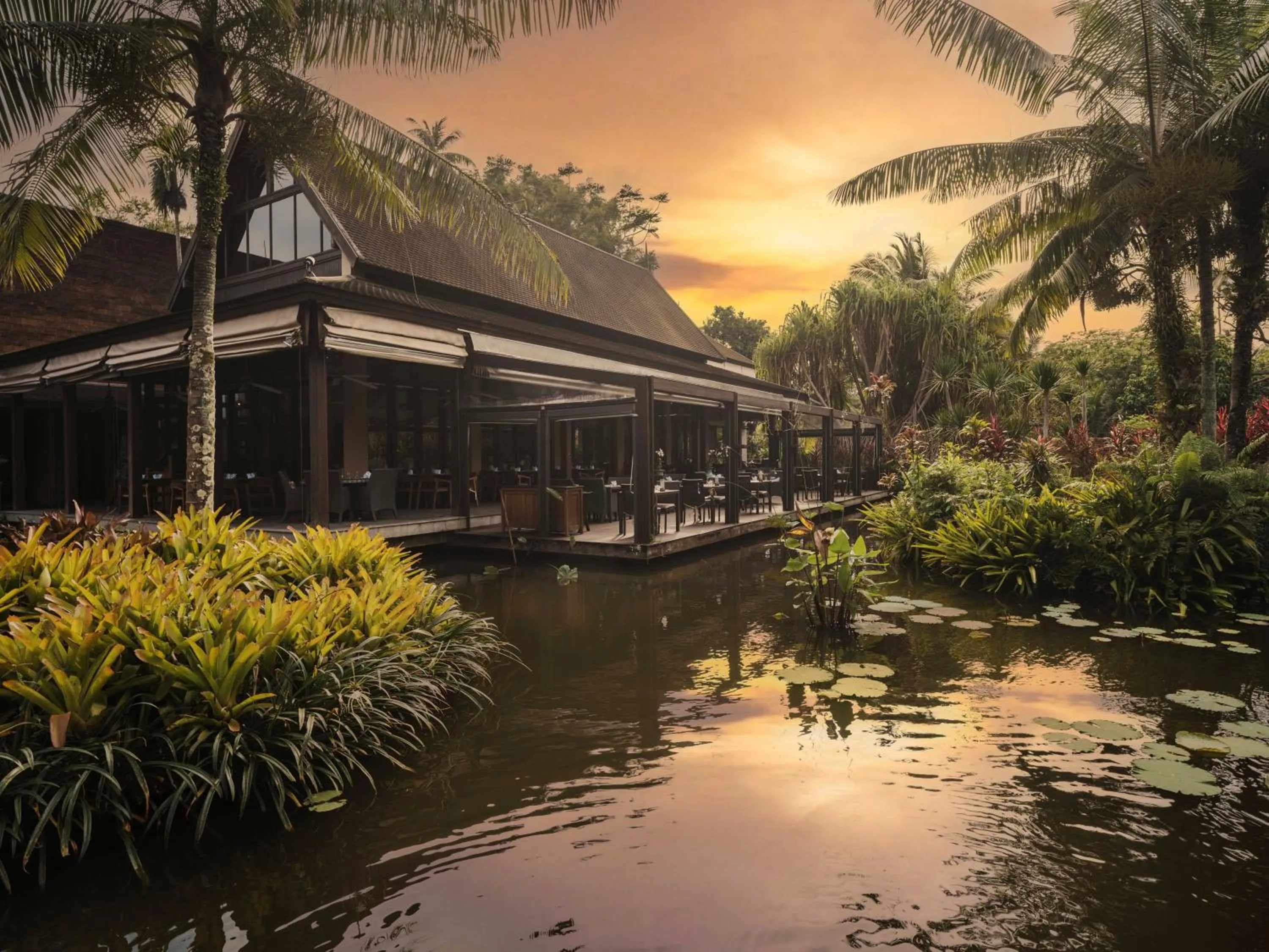 Restaurant/places to eat in Anantara Mai Khao Phuket Villas