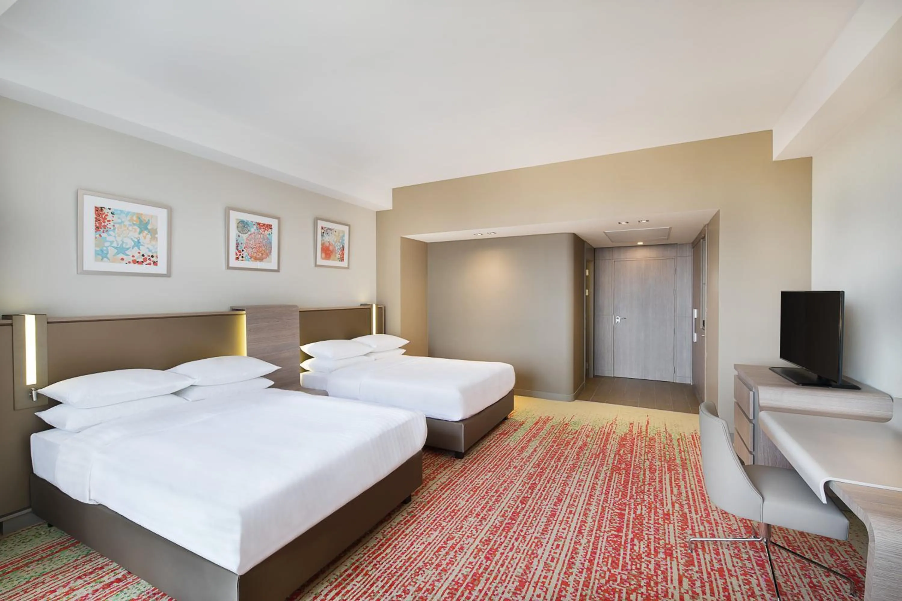 Bed in Park Mall Hotel & Conference Center