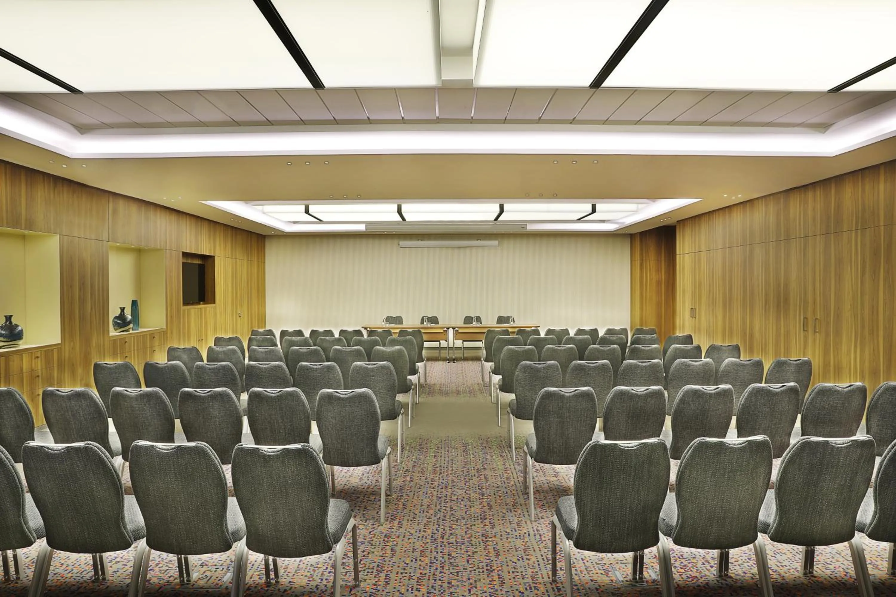 Meeting/conference room in Park Mall Hotel & Conference Center