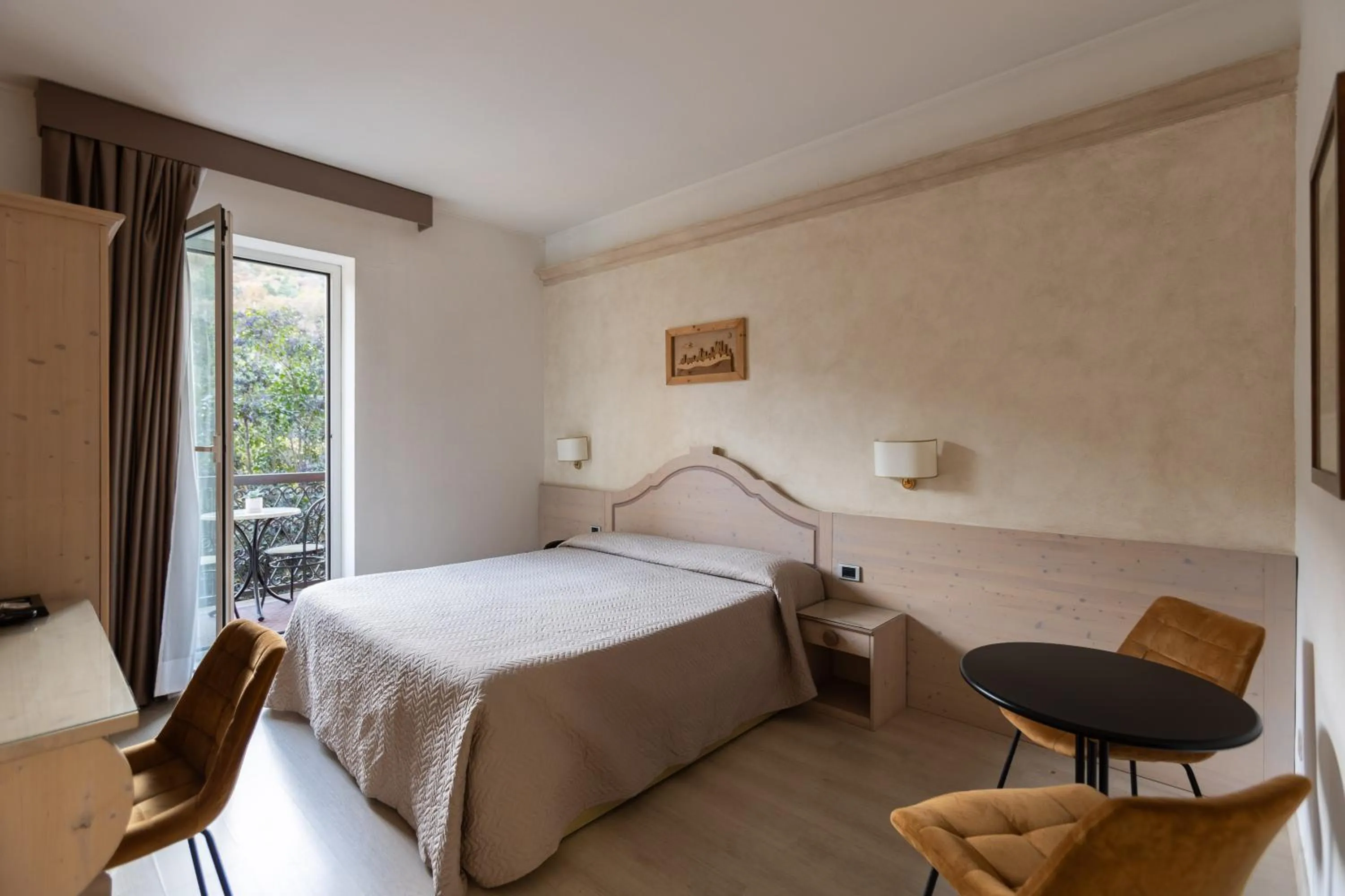 Bed in Hotel Gialletti