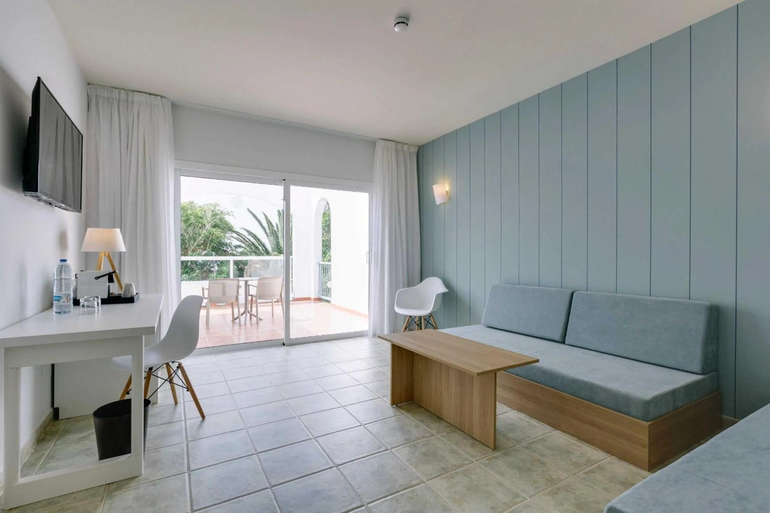 Balcony/Terrace, Bed in Alua Village Fuerteventura - All Inclusive