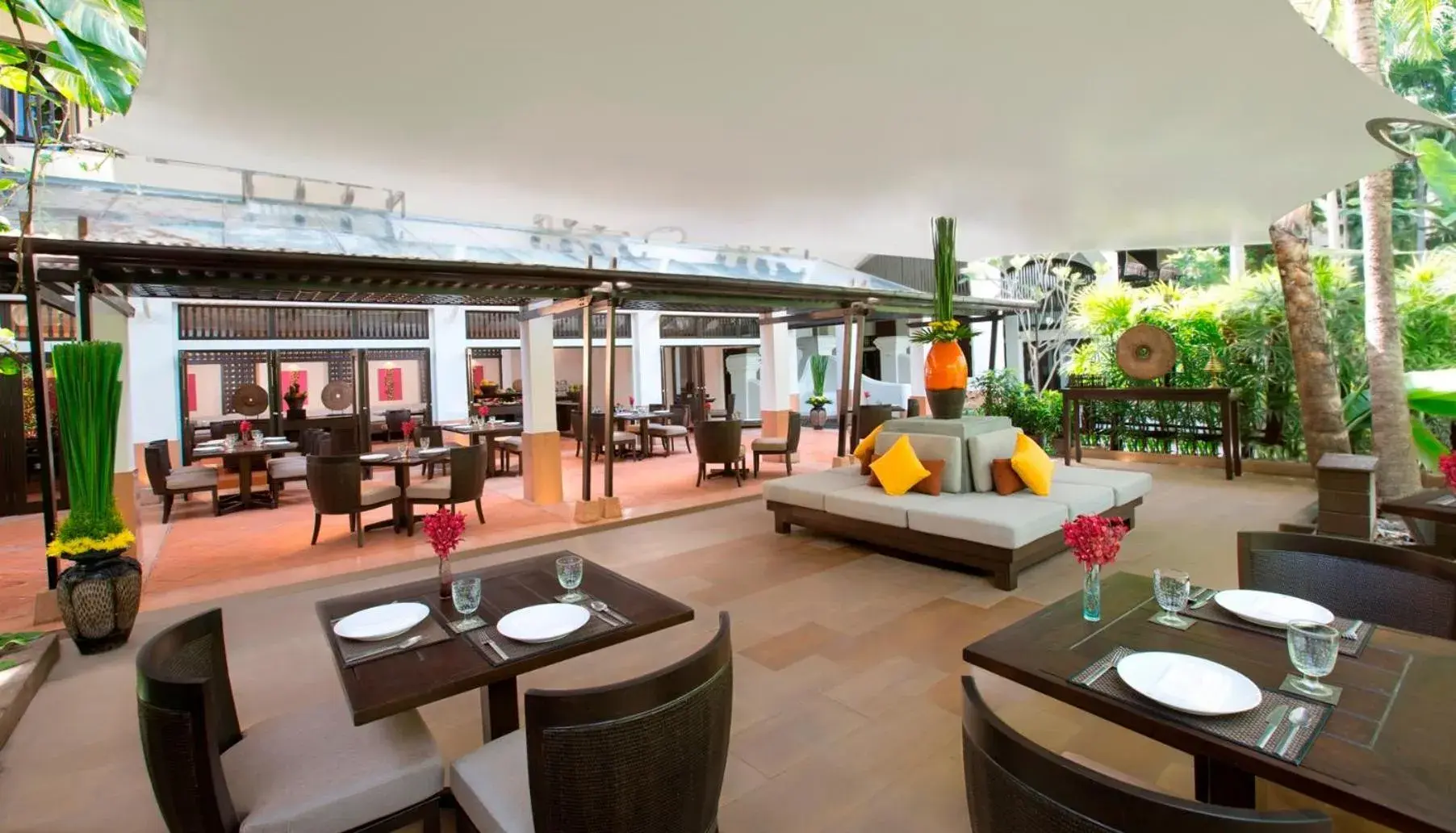 Restaurant/places to eat in Anantara Bophut Koh Samui Resort Restaurant/places to eat in Anantara Bophut Koh Samui Resort