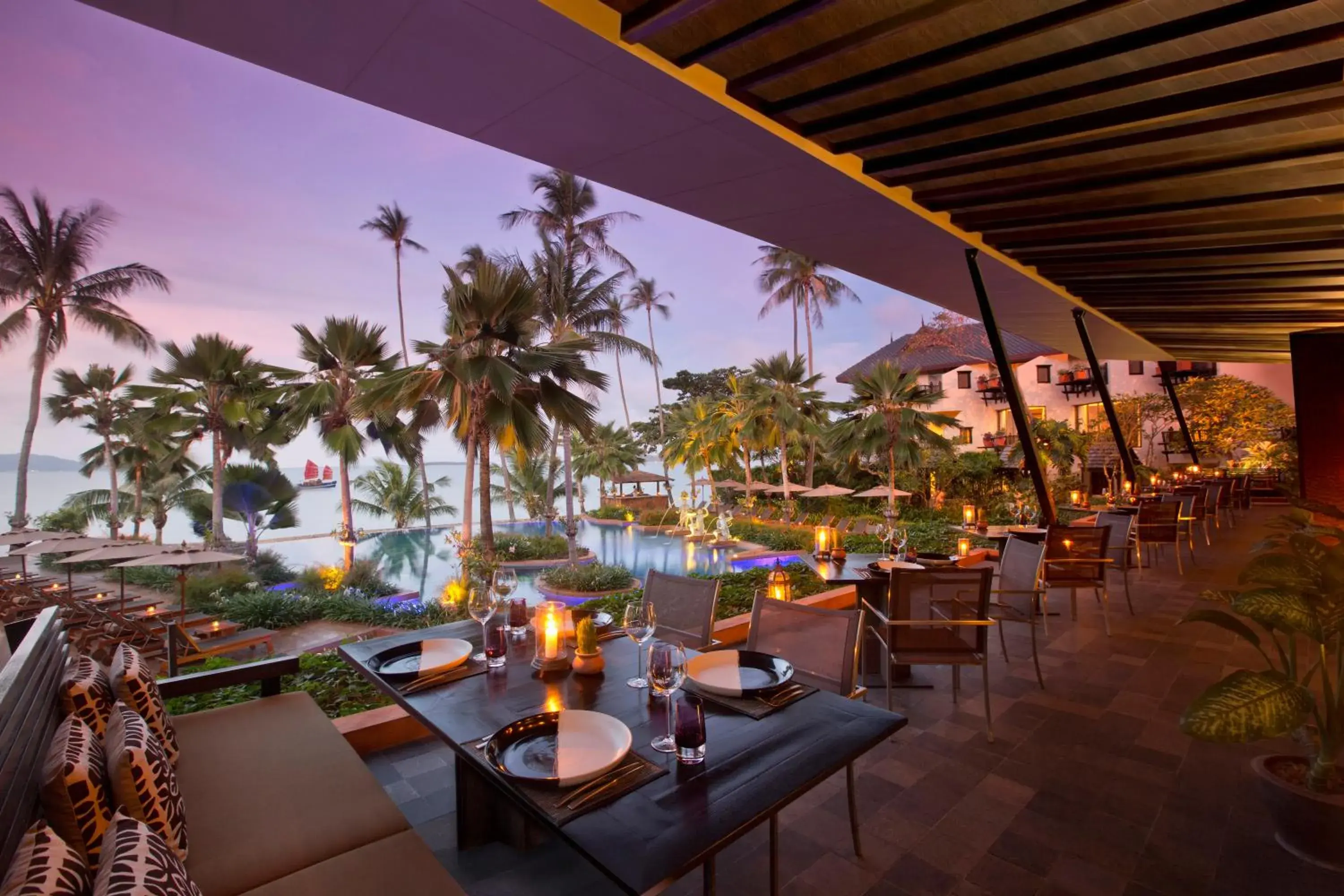 Restaurant/places to eat in Anantara Bophut Koh Samui Resort Restaurant/places to eat in Anantara Bophut Koh Samui Resort