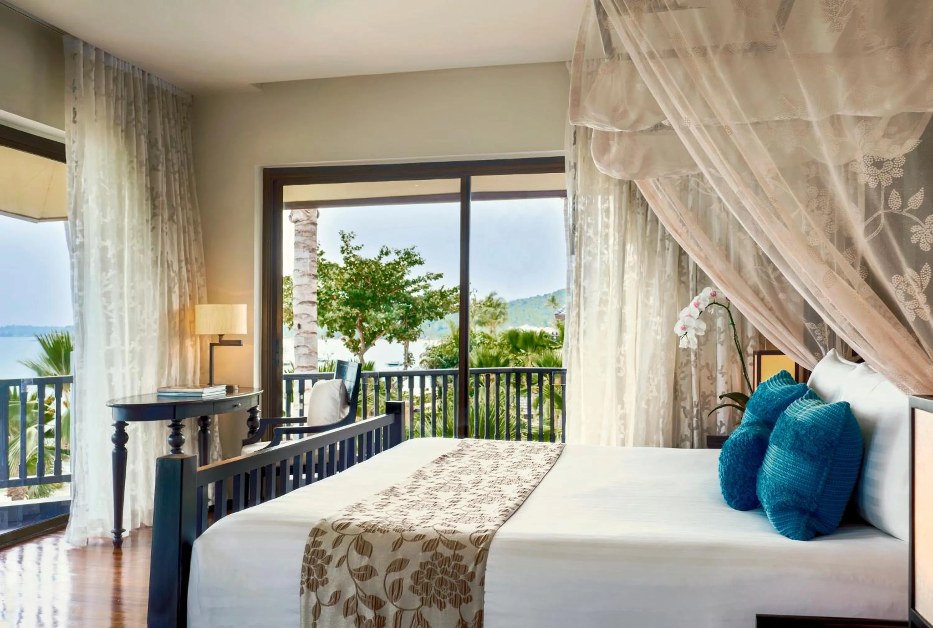 Bedroom, Bed in Anantara Bophut Koh Samui Resort