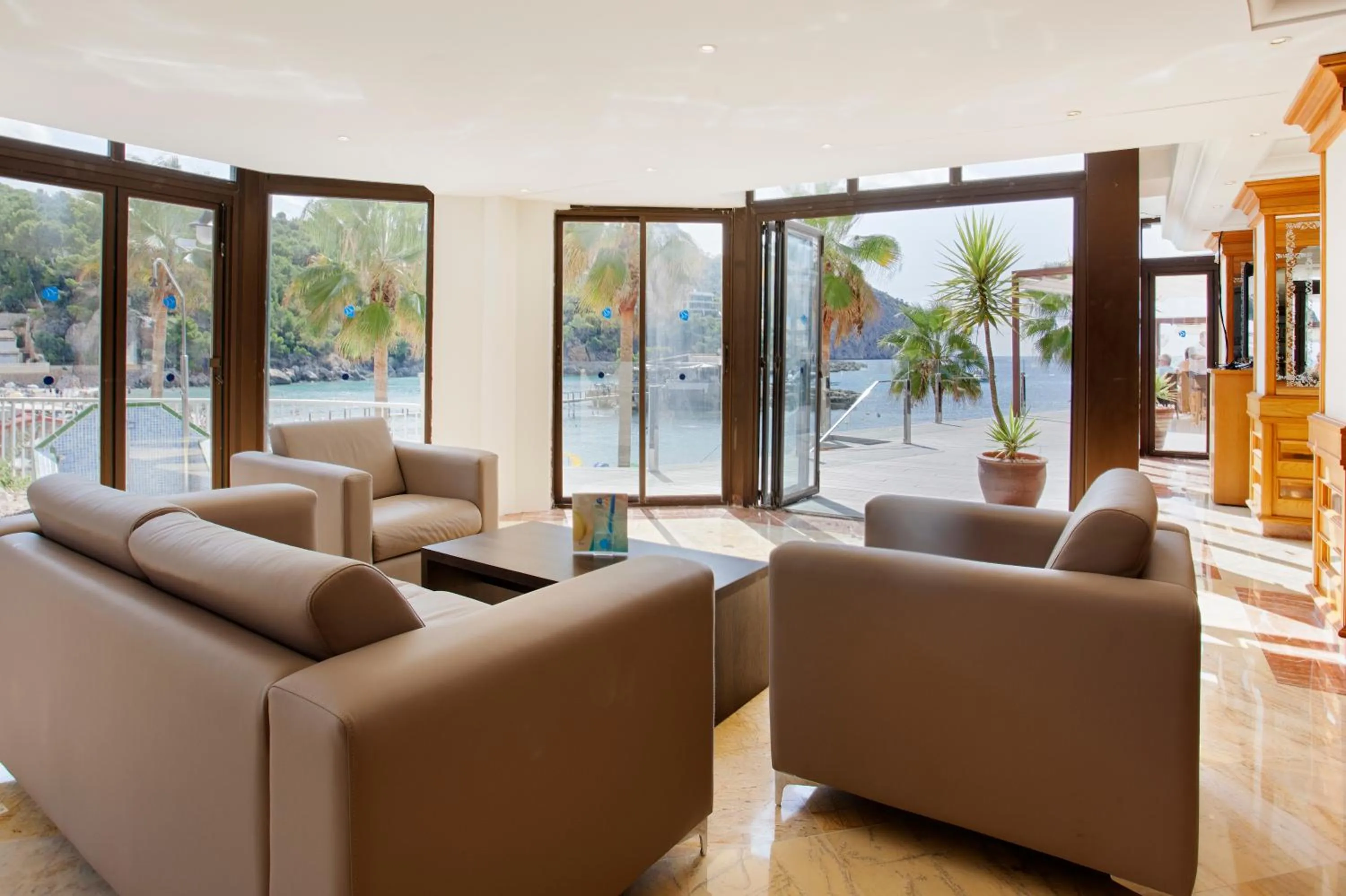 Lounge or bar in Grupotel Playa Camp de Mar - Adults Only