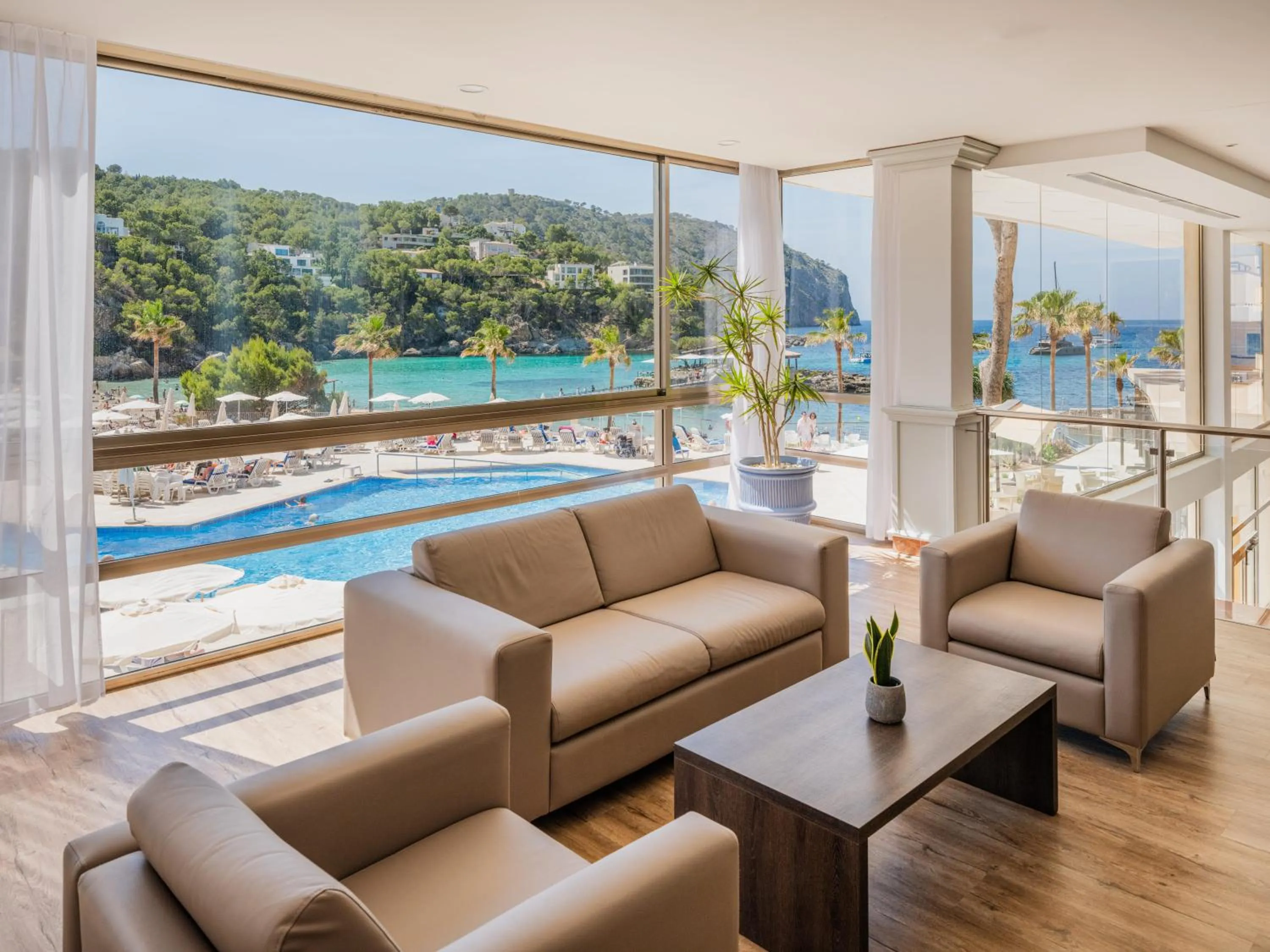 Lobby or reception in Grupotel Playa Camp de Mar - Adults Only