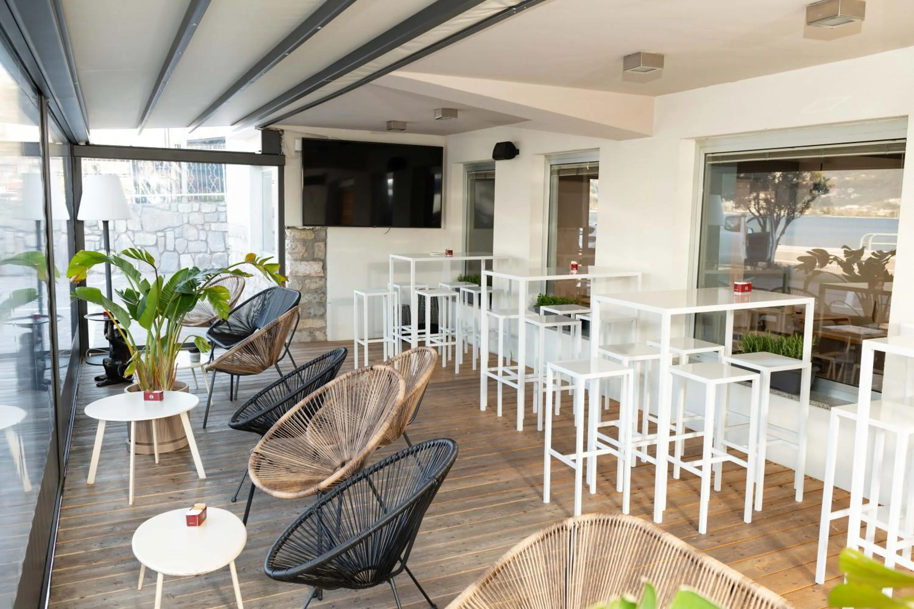 Lounge or bar in Torbole Aparthotel