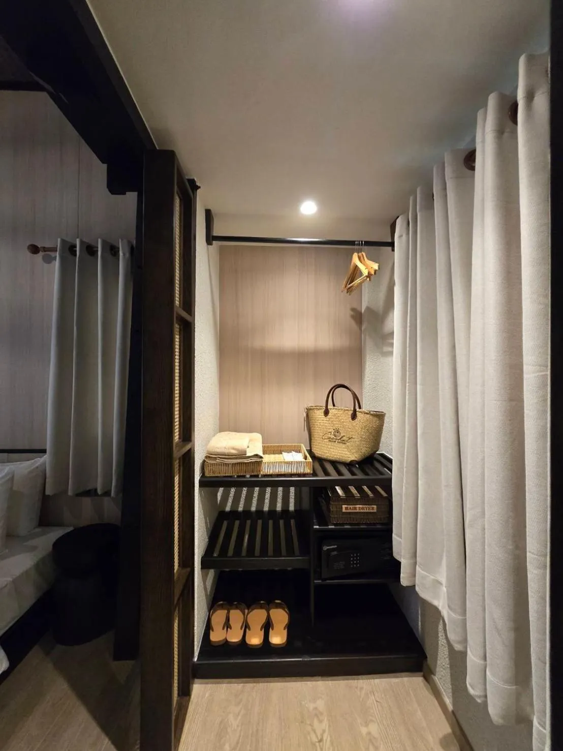 Bed in Cocohut Beach Resort Koh Phangan