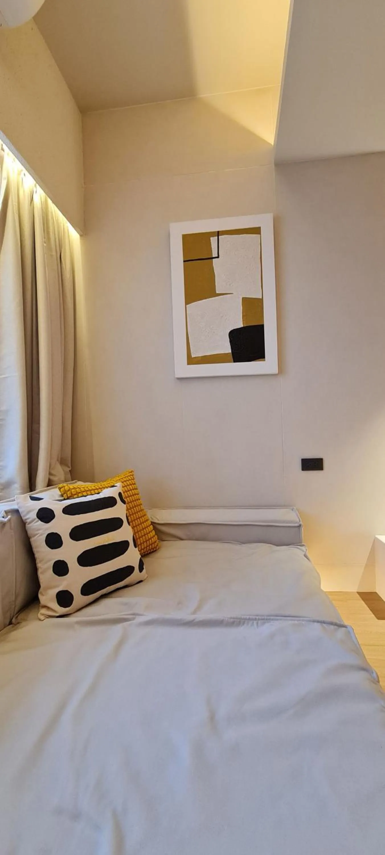 Bed in Cocohut Beach Resort Koh Phangan