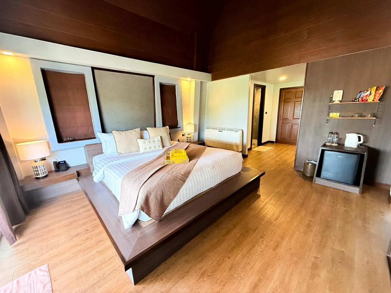 Bed in Cocohut Beach Resort Koh Phangan