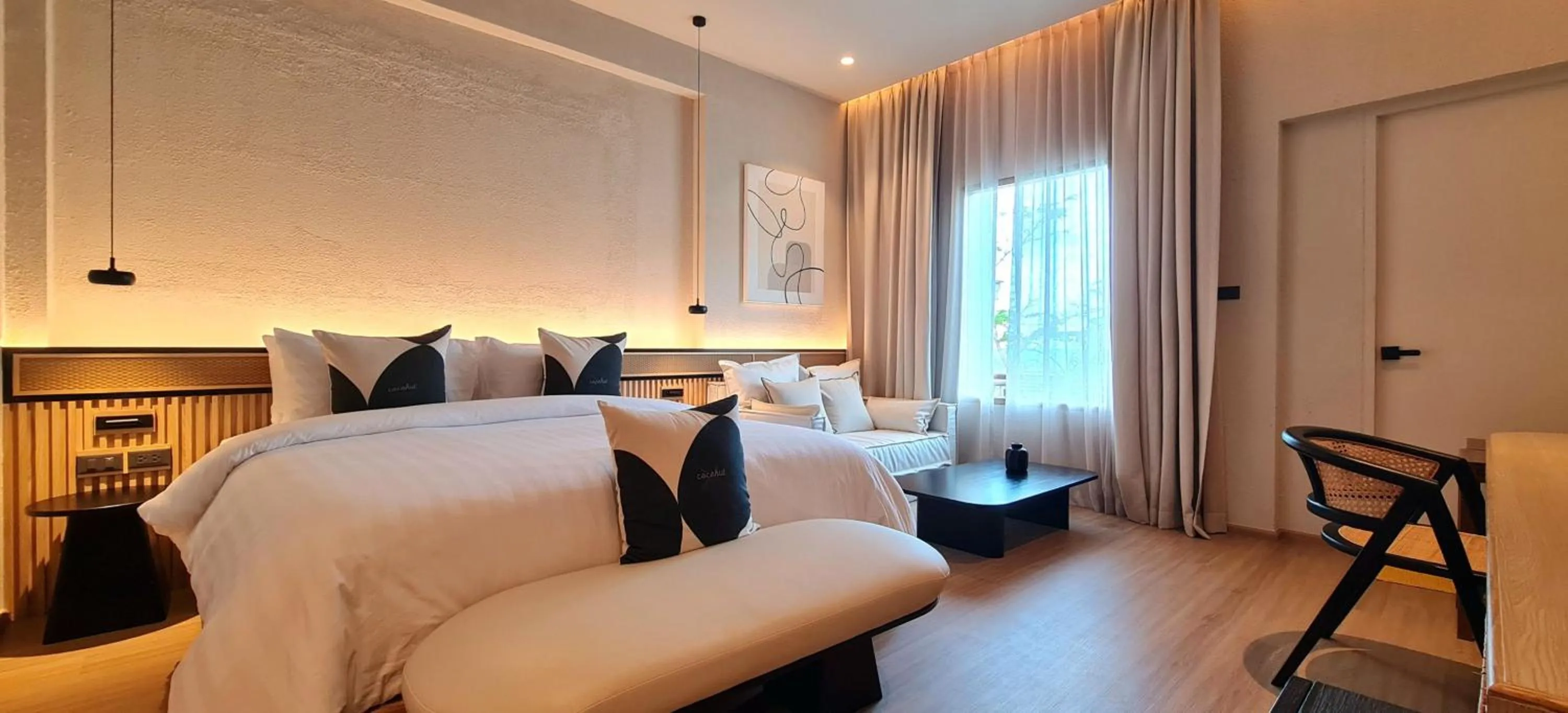 Bed in Cocohut Beach Resort Koh Phangan