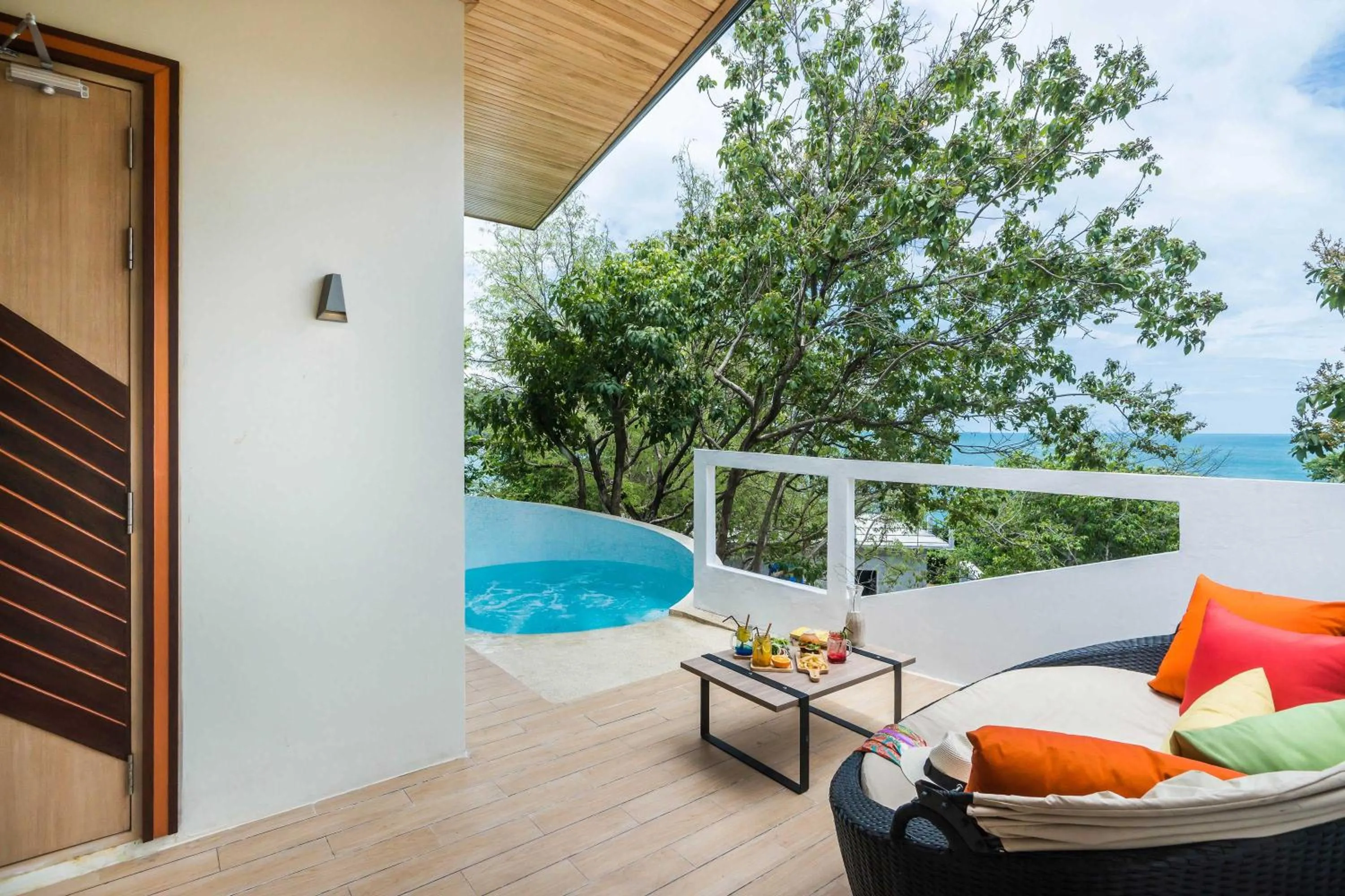 Cocohut Beach Resort Koh Phangan