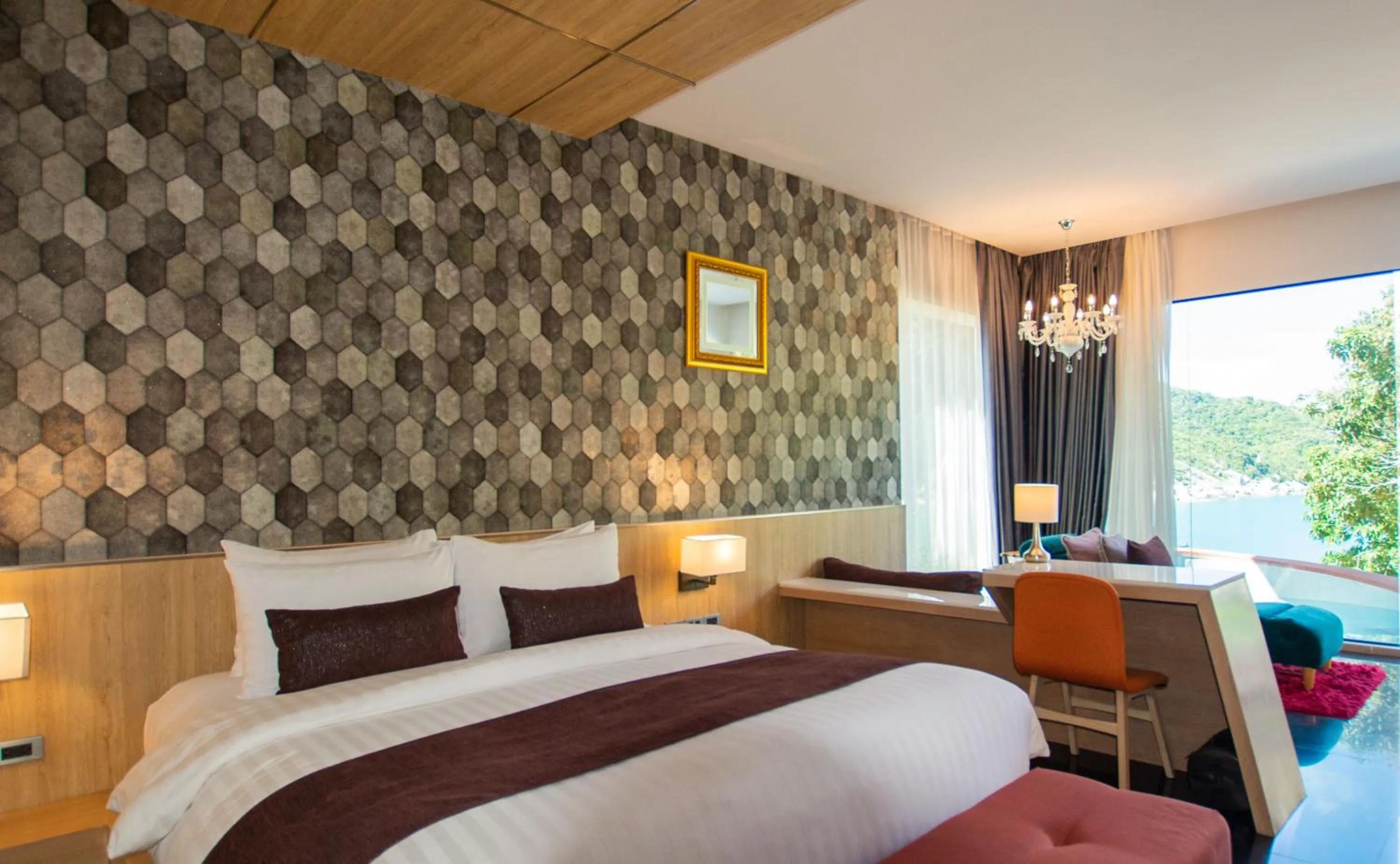 Bed in Cocohut Beach Resort Koh Phangan