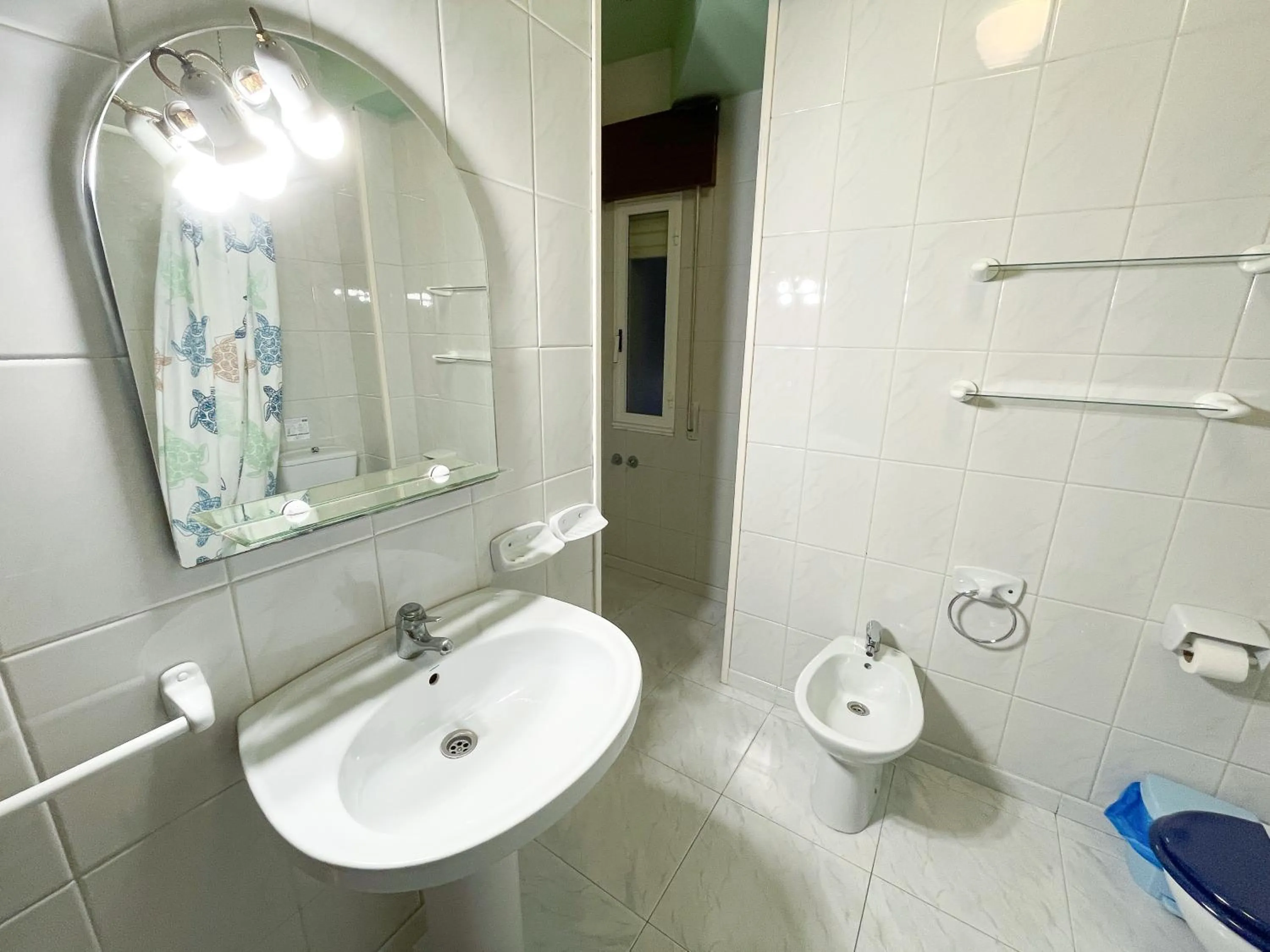 Bathroom in Apartamentos Revo Salinas 3000