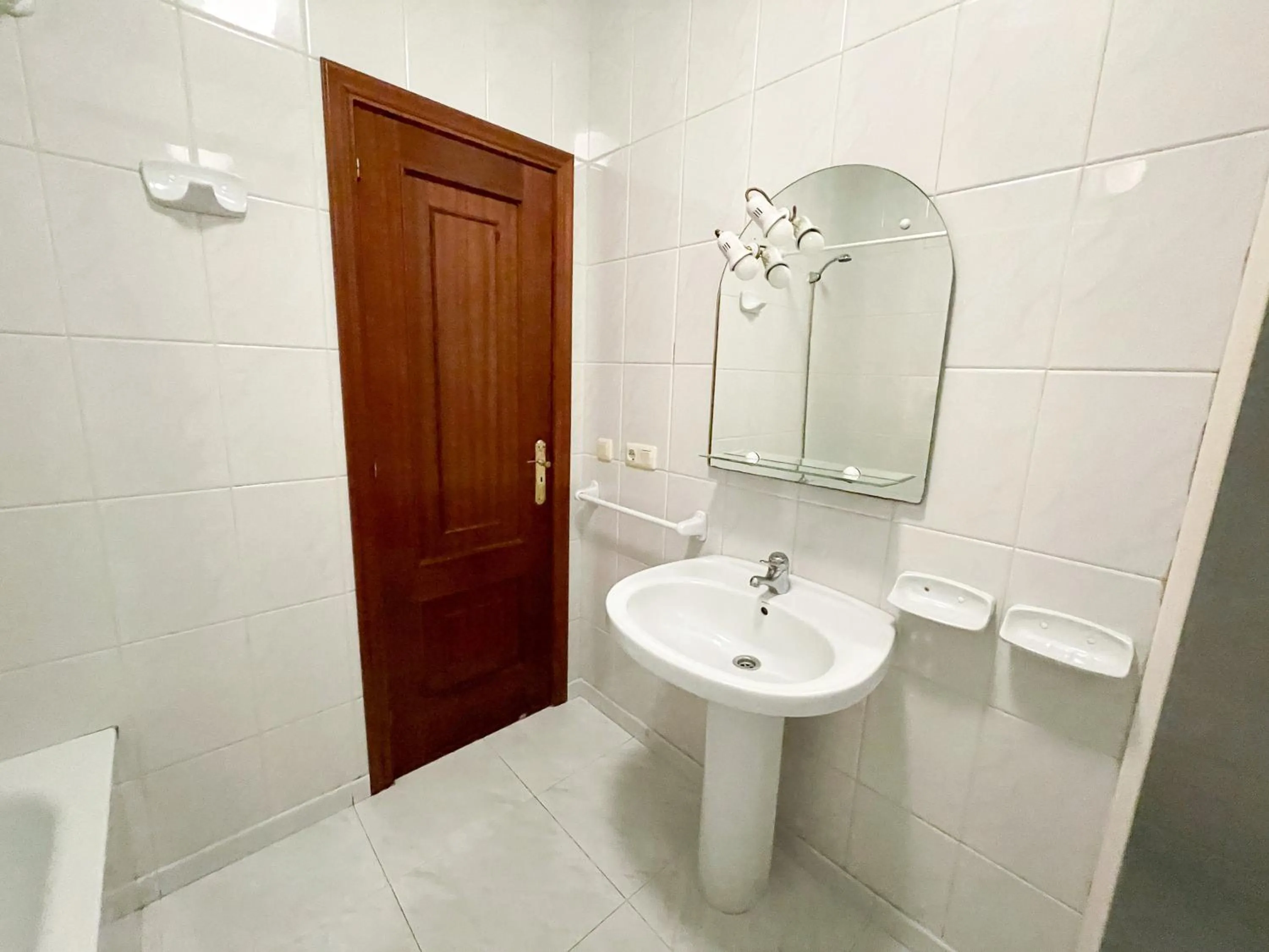 Bathroom in Apartamentos Revo Salinas 3000