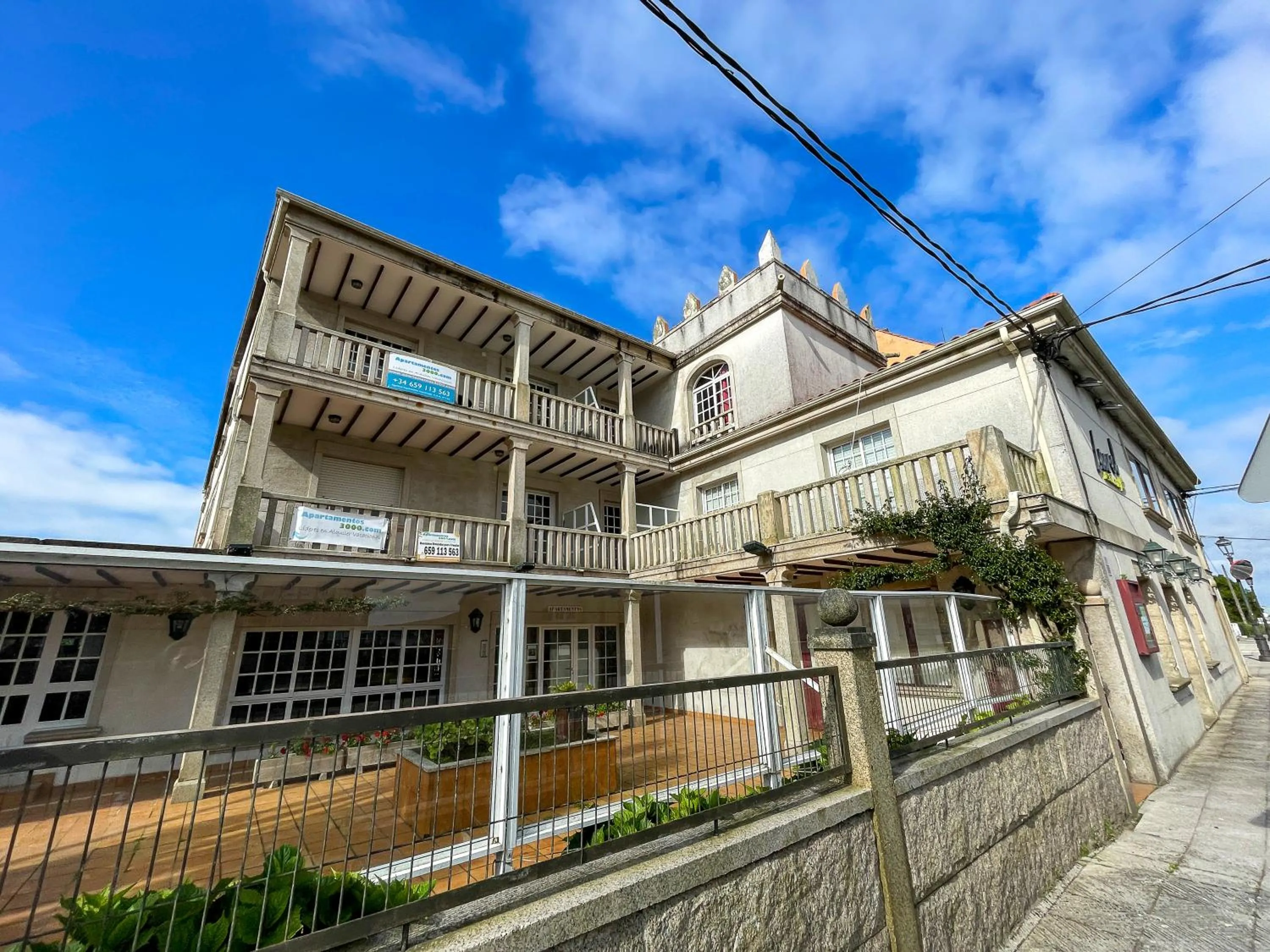 Property building in Apartamentos Revo Salinas 3000