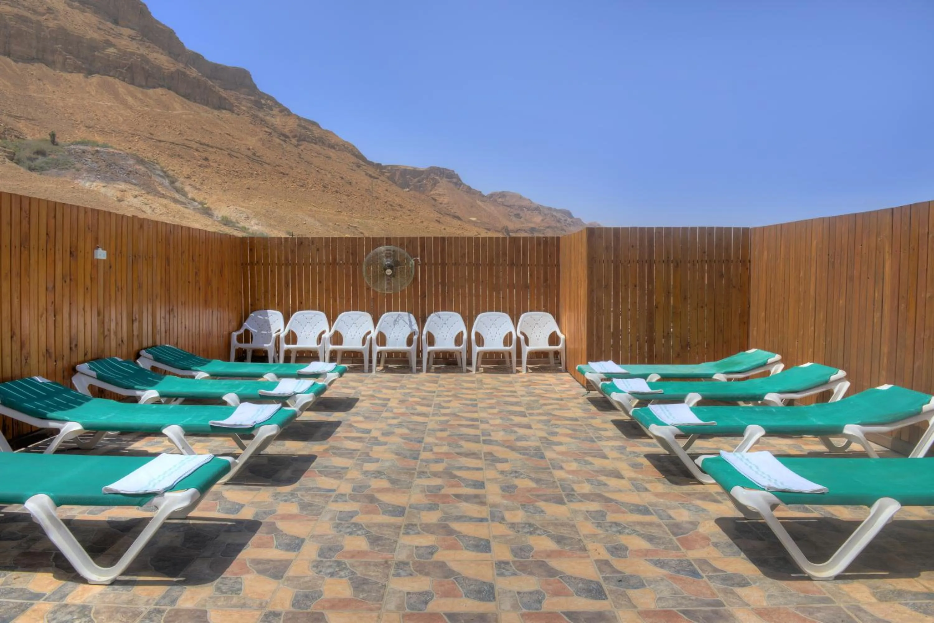Solarium in Leonardo Inn Hotel Dead Sea