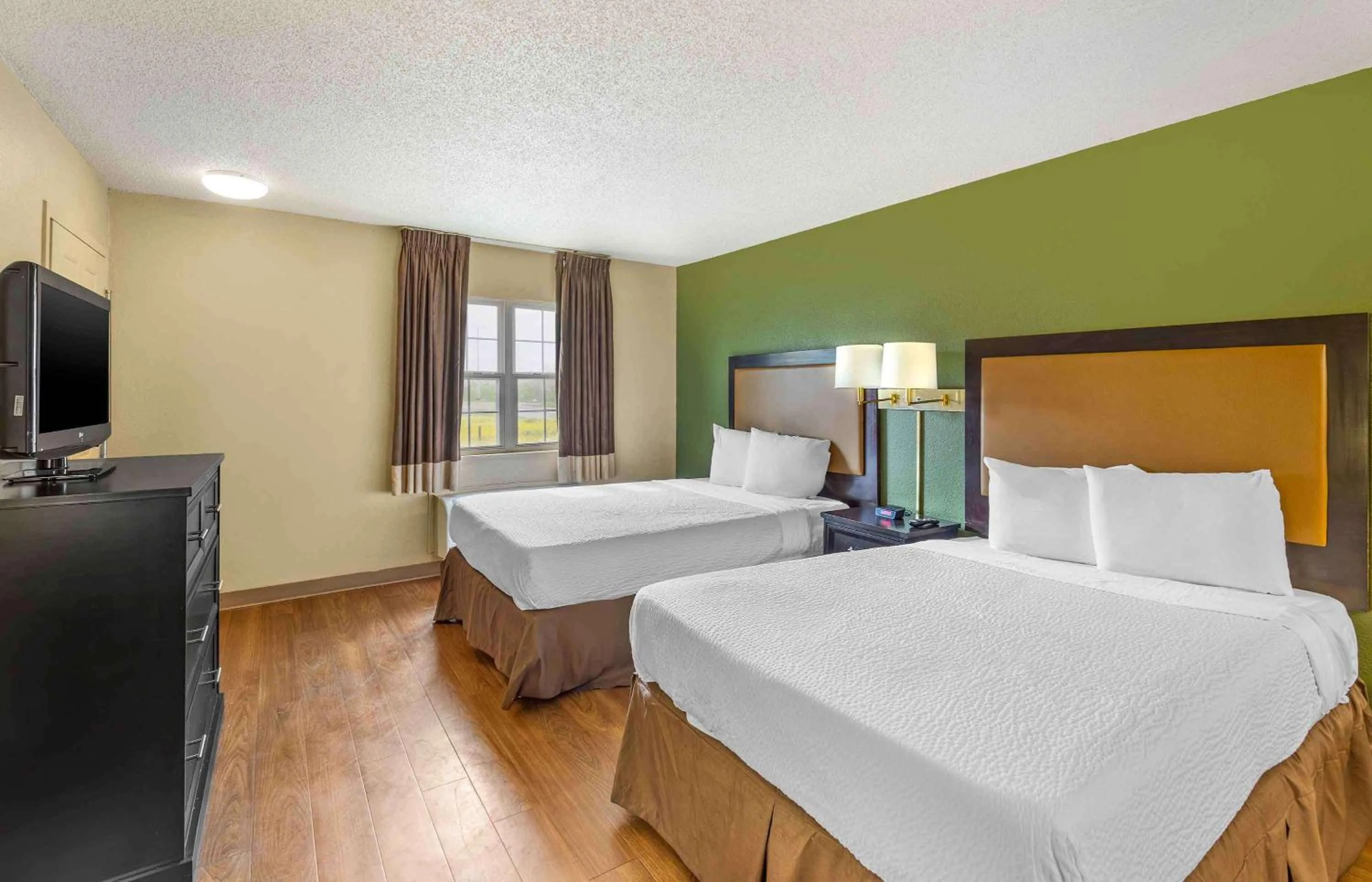 Bedroom, Bed in Extended Stay America Suites - Sacramento - Northgate
