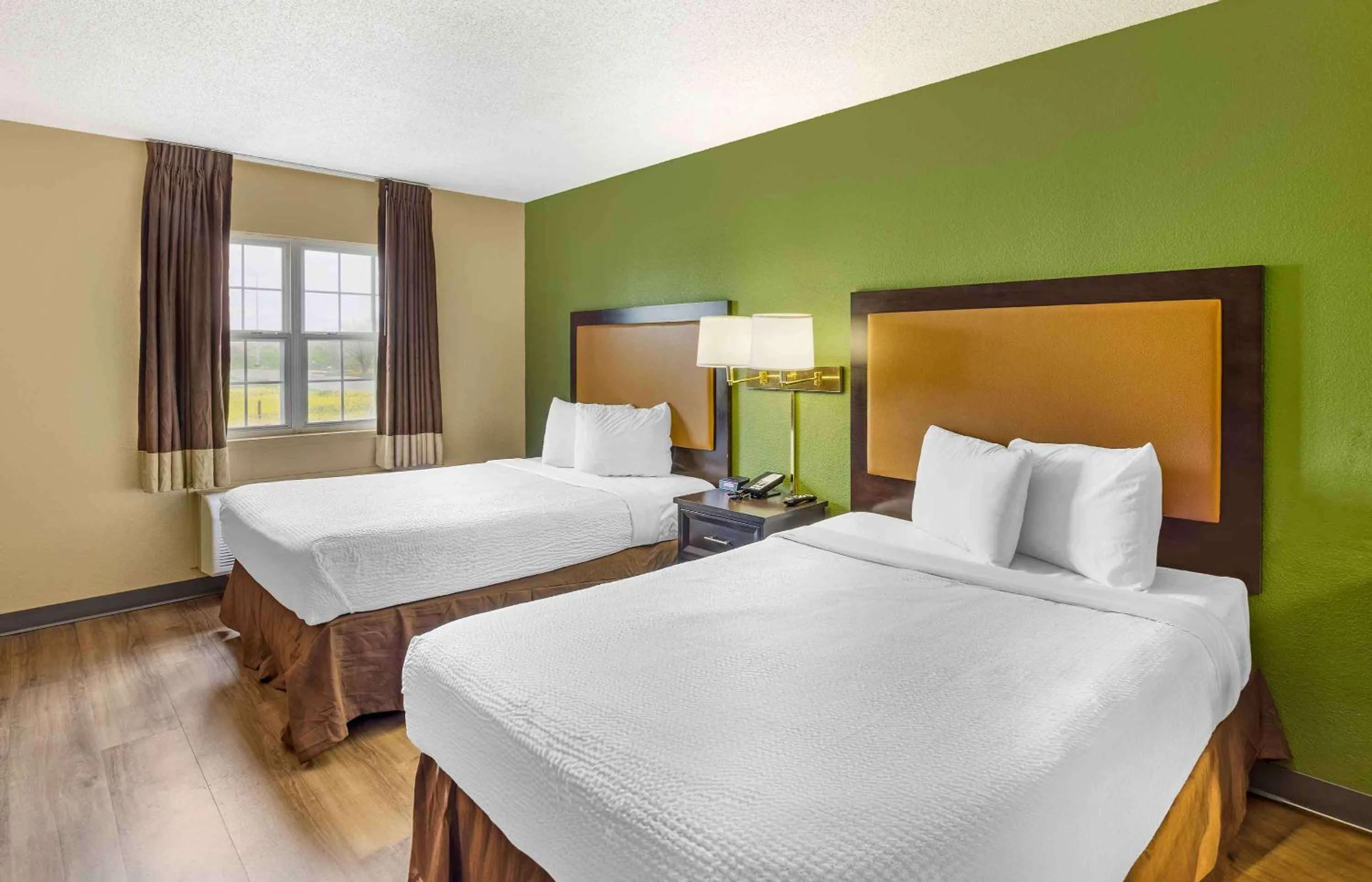 Bedroom, Bed in Extended Stay America Suites - Sacramento - Northgate