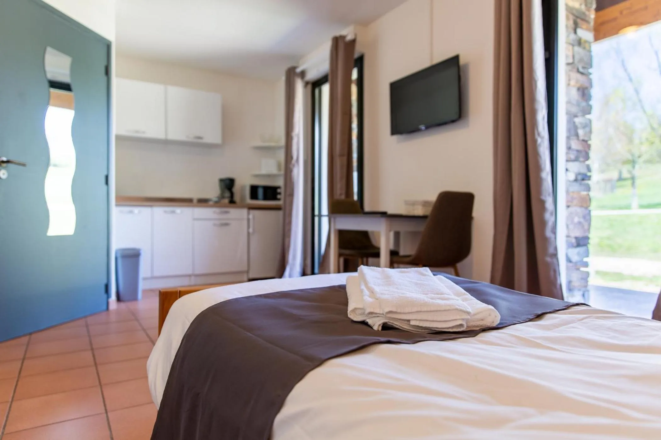 Bed in Appart'Hôtel Les Lofts du Grand Lac de Lozère