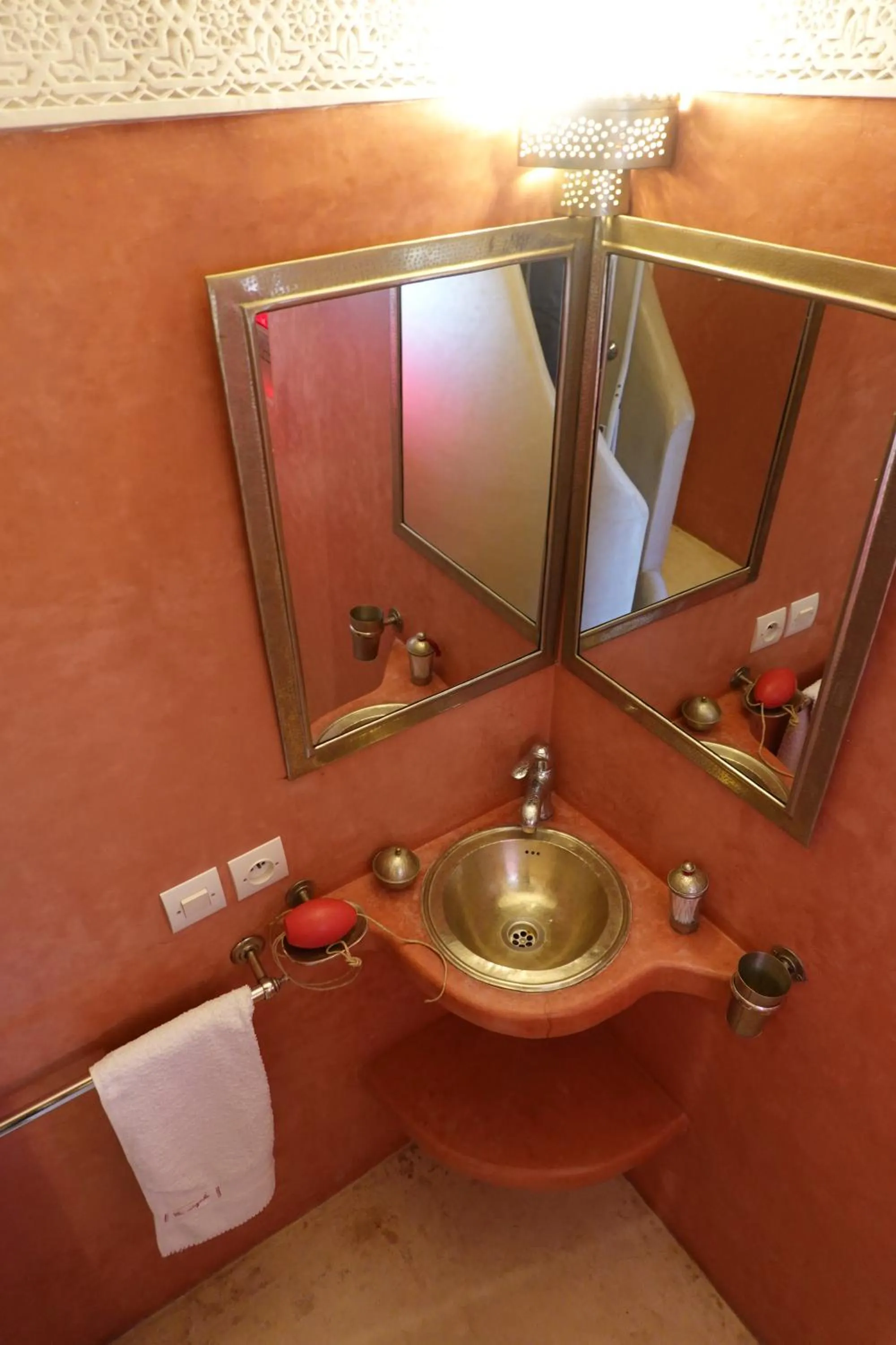 Bathroom in Riad la Cigale