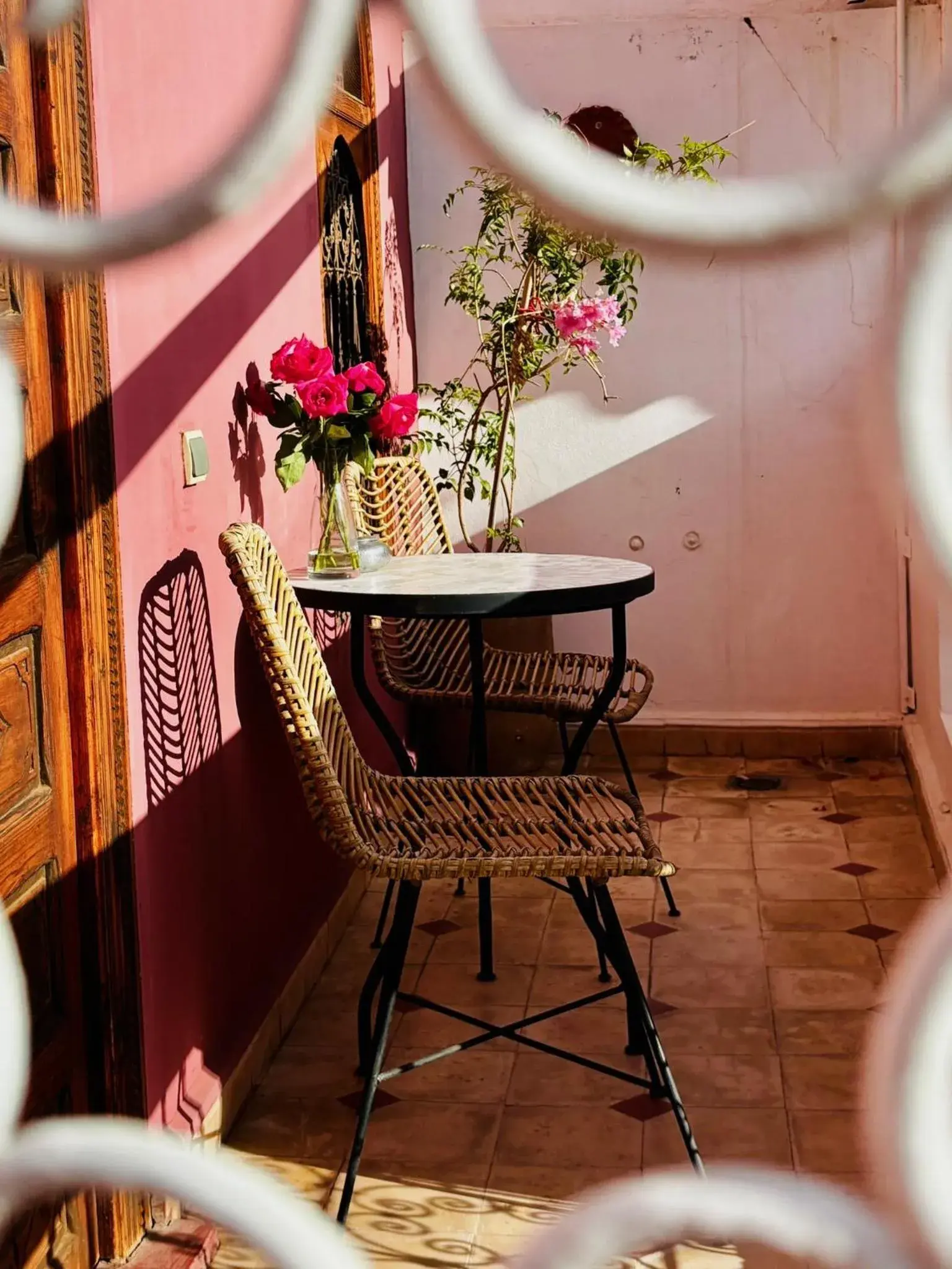 Deluxe Double Room with Balcony in Riad la Cigale Deluxe Double Room with Balcony in Riad la Cigale