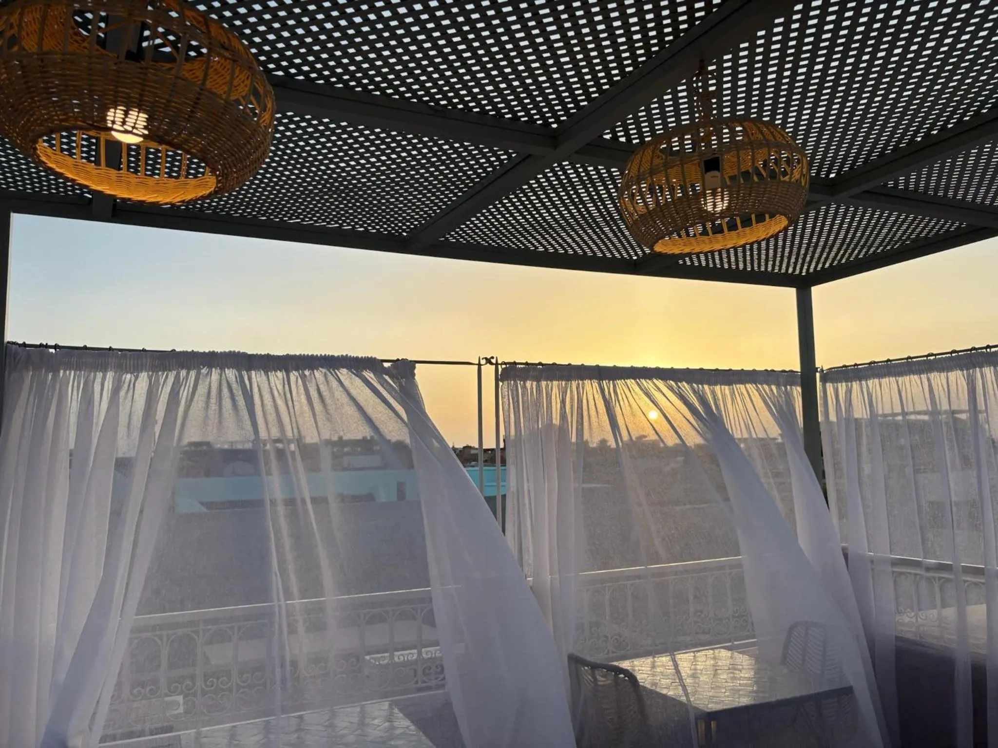 Restaurant/places to eat in Riad la Cigale