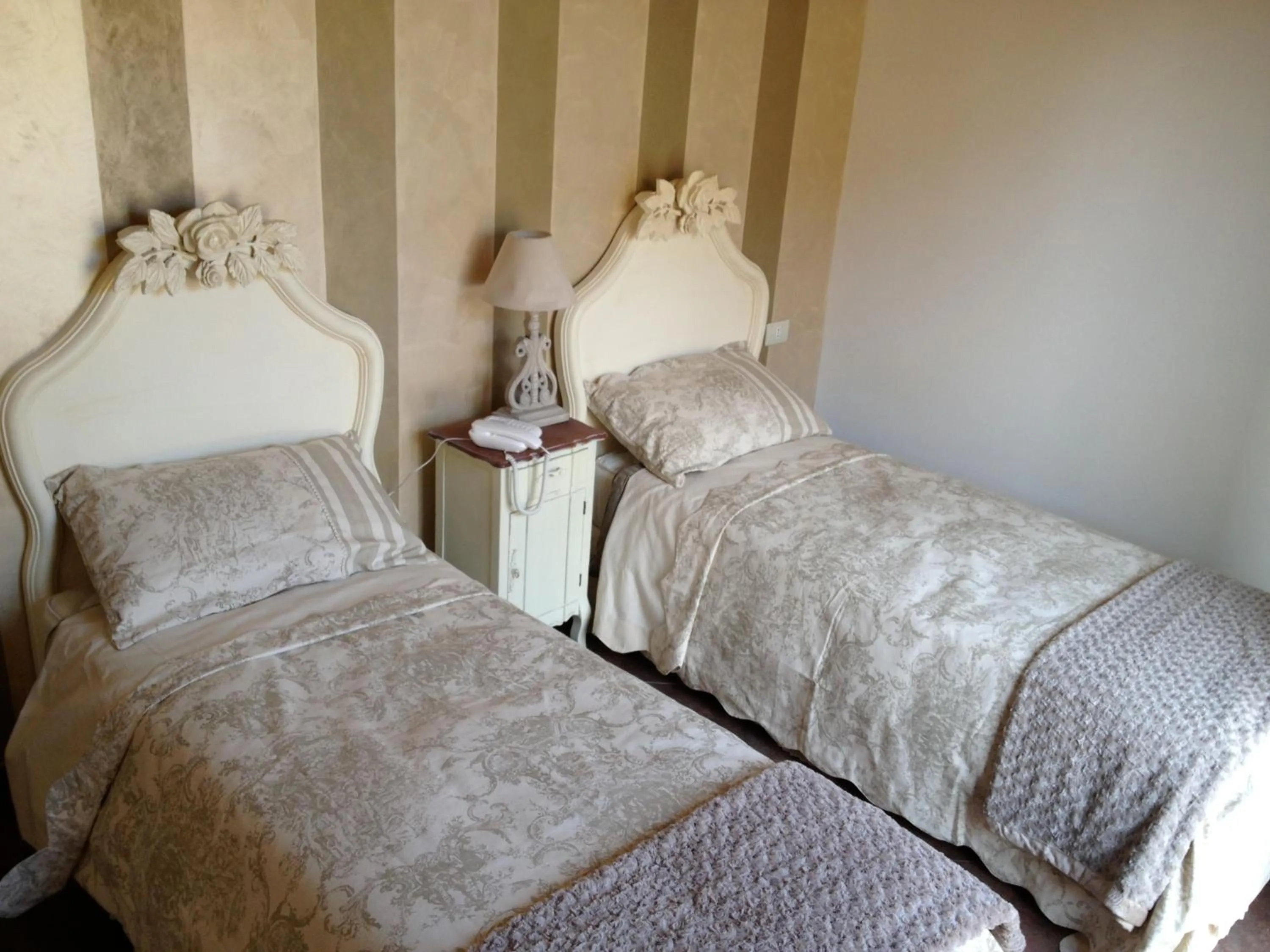 Bed in Hotel Villa Calandrino